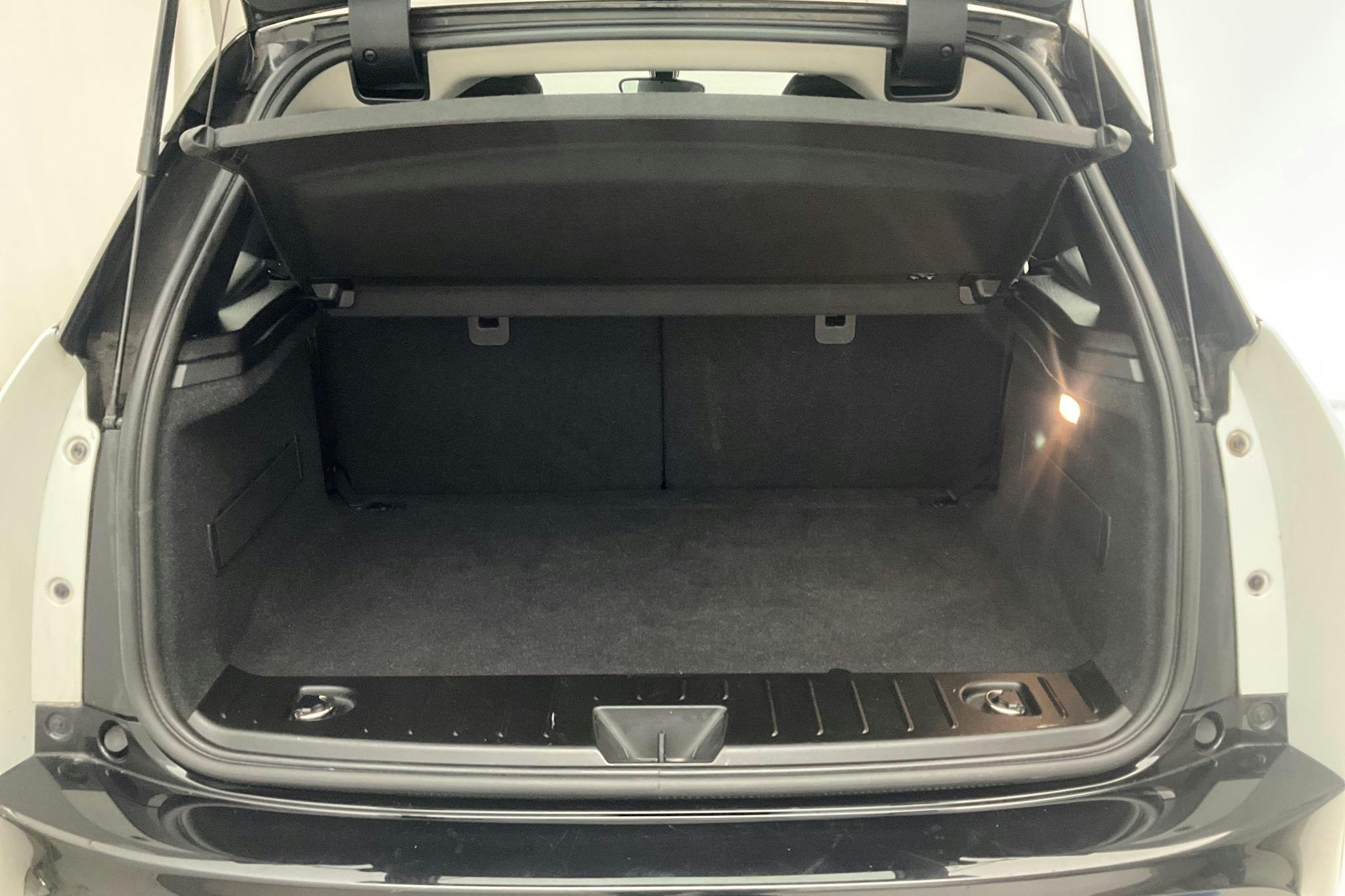 BMW i3 120Ah, I01 (170hk) - 34 950 km - Automatic - white - 2020