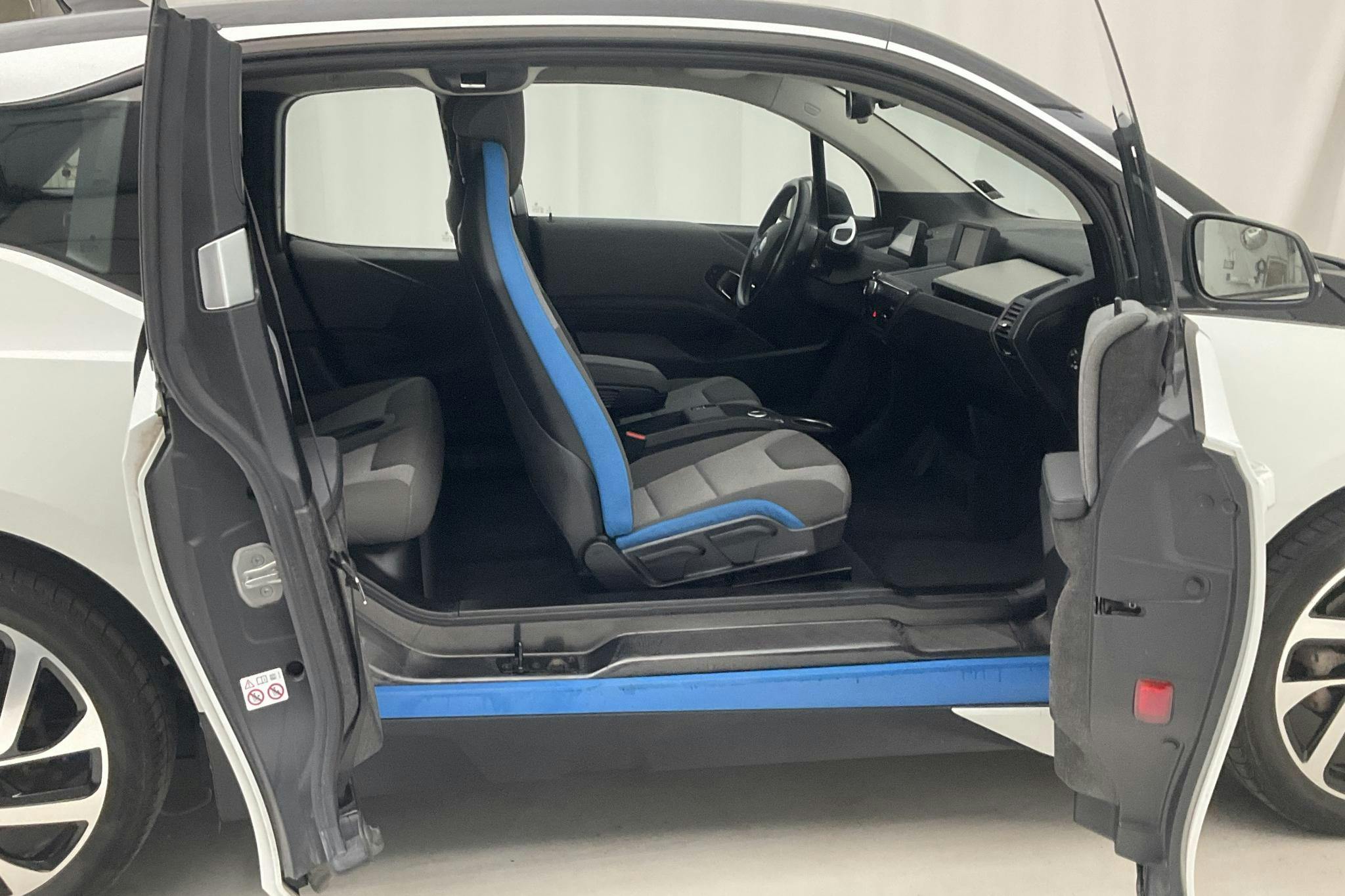 BMW i3 120Ah, I01 (170hk) - 34 950 km - Automatic - white - 2020