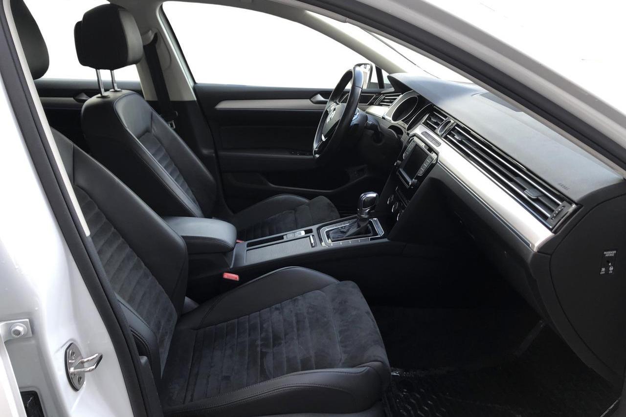 VW Passat 1.4 Plug-in-Hybrid Sportscombi (218hk) - 9 575 mil - Automat - vit - 2017