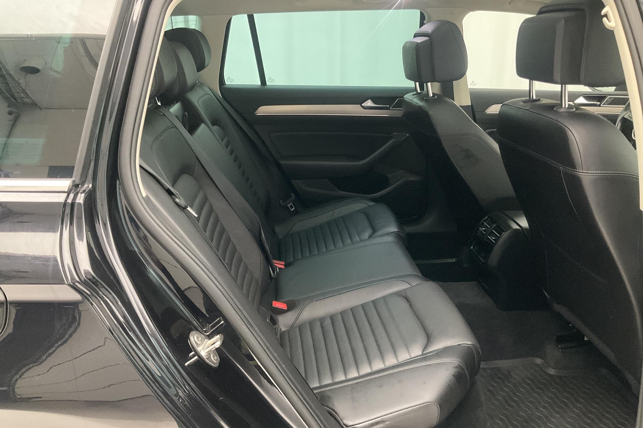 VW Passat 2.0 TDI Sportscombi 4MOTION (190hk) - 97 180 km - Automatic - black - 2018