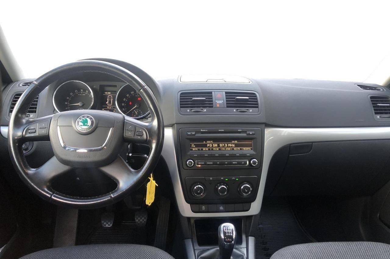 Skoda Yeti 2.0 TDI CR 4X4 (140hk) - 178 110 km - Manual - white - 2011
