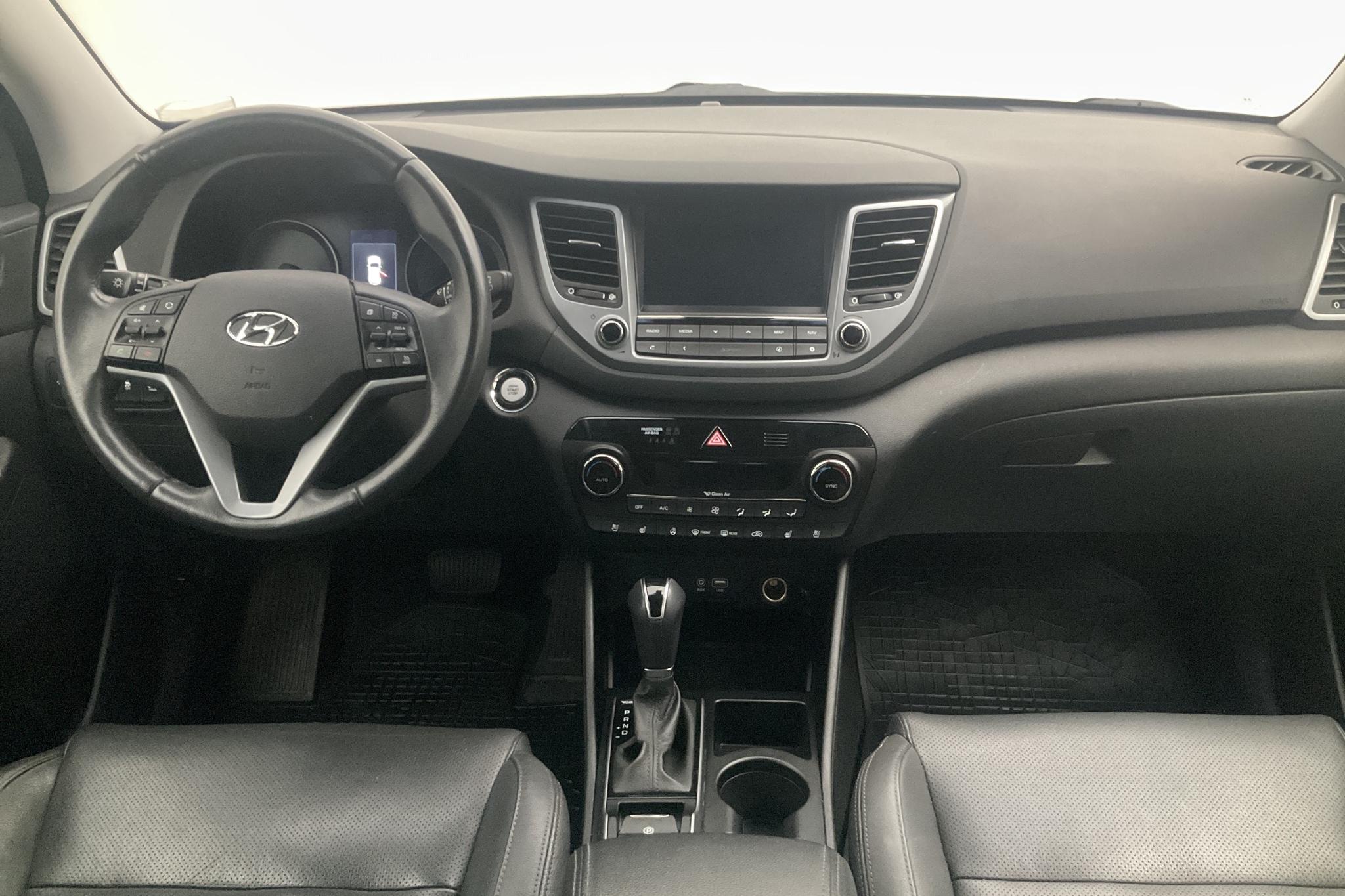 Hyundai Tucson 1.6 T-GDI 4WD (177hk) - 9 347 mil - Automat - svart - 2016