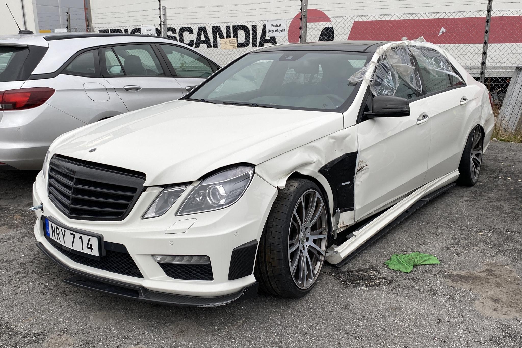 Mercedes E 63 AMG W212 (525hk)