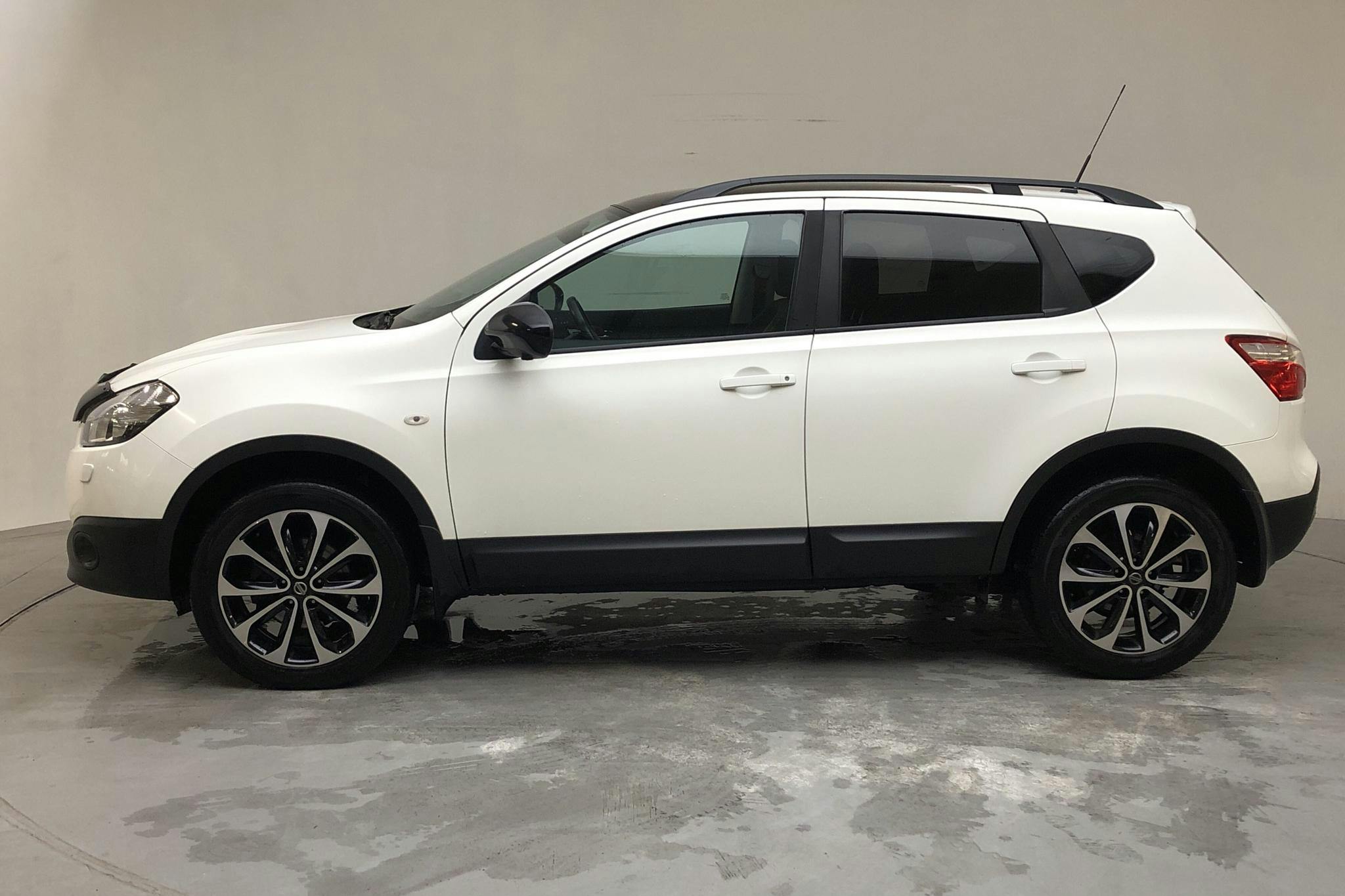 Nissan Qashqai 1.6 dCi (130hk) - 10 712 mil - Manuell - vit - 2014