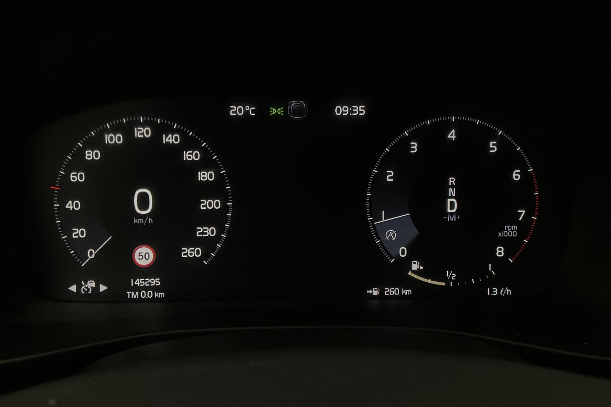 Volvo XC40 T5 AWD (247hk) - 14 529 mil - Automat - vit - 2018