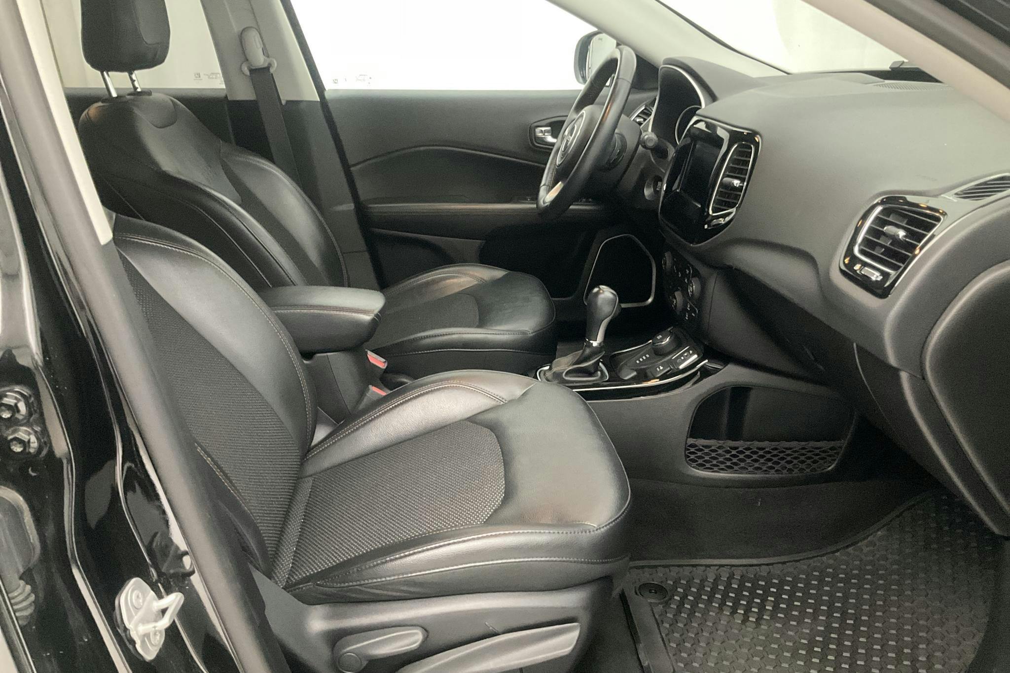 Jeep Compass 1.4 Multiair 4WD (170hk) - 113 250 km - Automatic - black - 2018