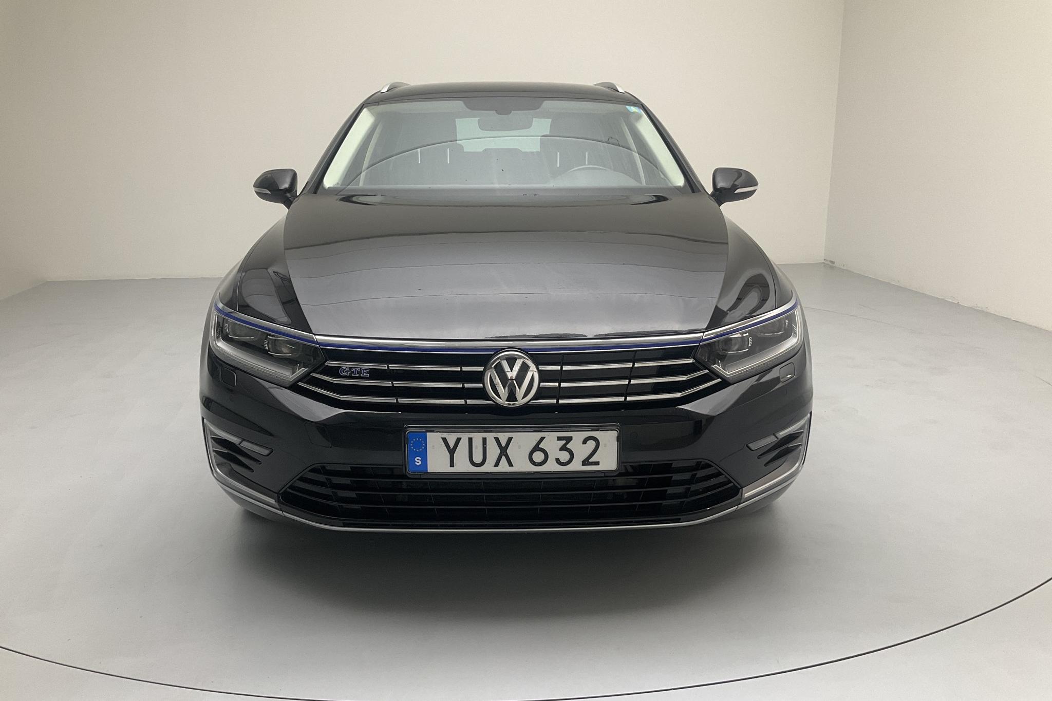 VW Passat 1.4 Plug-in-Hybrid Sportscombi (218hk) - 147 730 km - Automatic - black - 2018