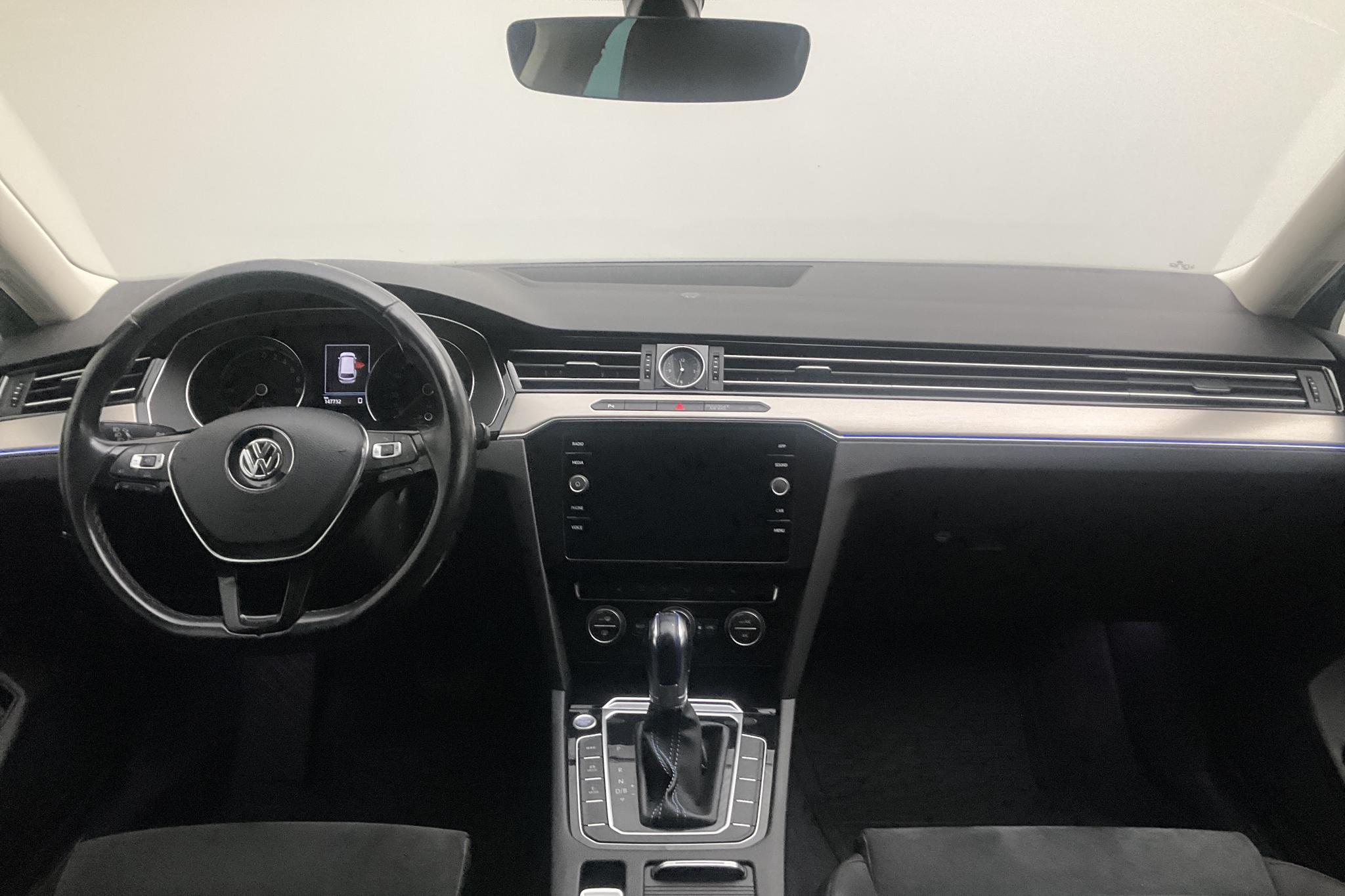 VW Passat 1.4 Plug-in-Hybrid Sportscombi (218hk) - 14 773 mil - Automat - svart - 2018