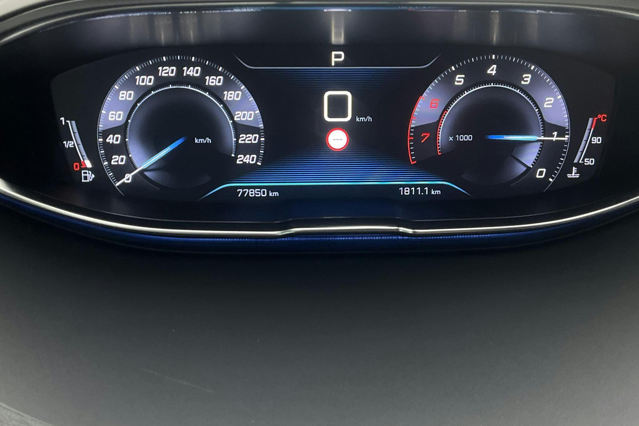 Peugeot 3008 1.2 PureTech (130hk) - 7 785 mil - Automat - vit - 2020