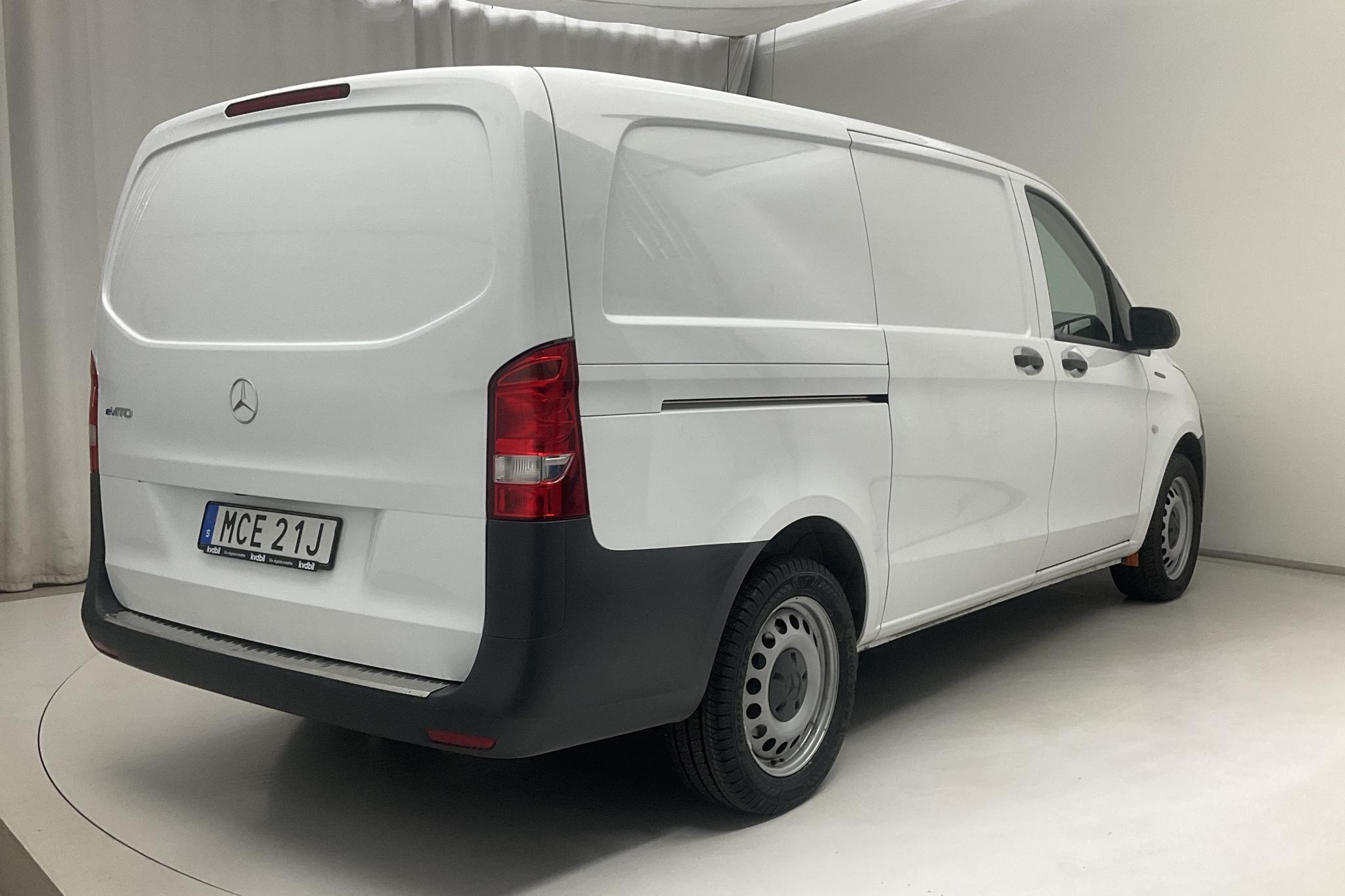 Mercedes eVito 111 3.2t 41 kWh W640 (116hk) - 25 340 km - Automatic - white - 2021