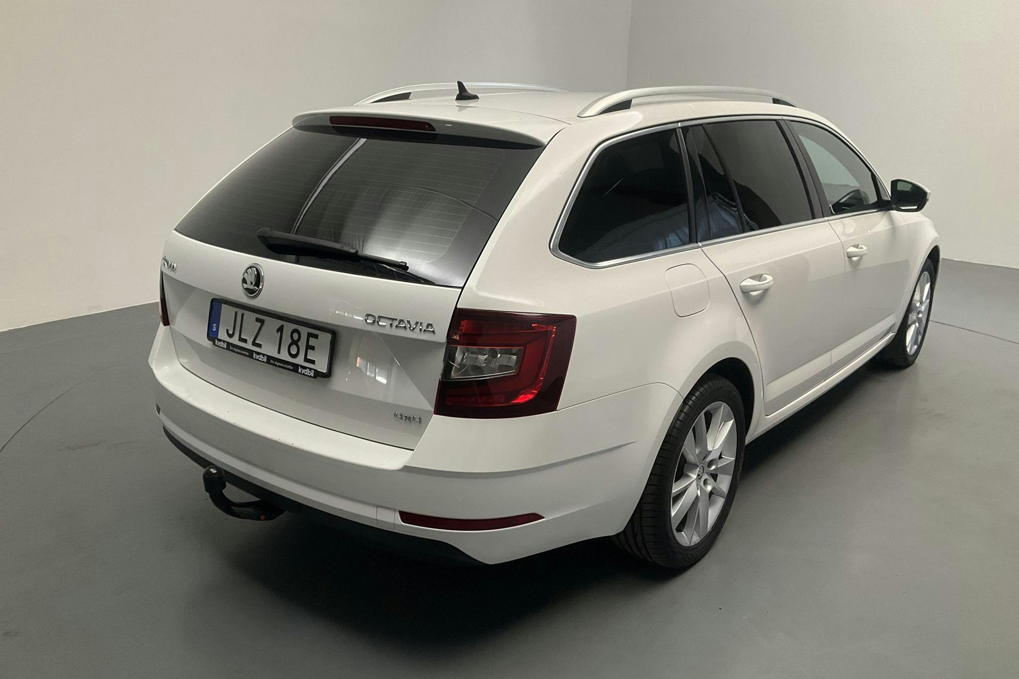 Skoda Octavia III 2.0 TDI Combi 4x4 (150hk) - 95 550 km - Automatic - white - 2019