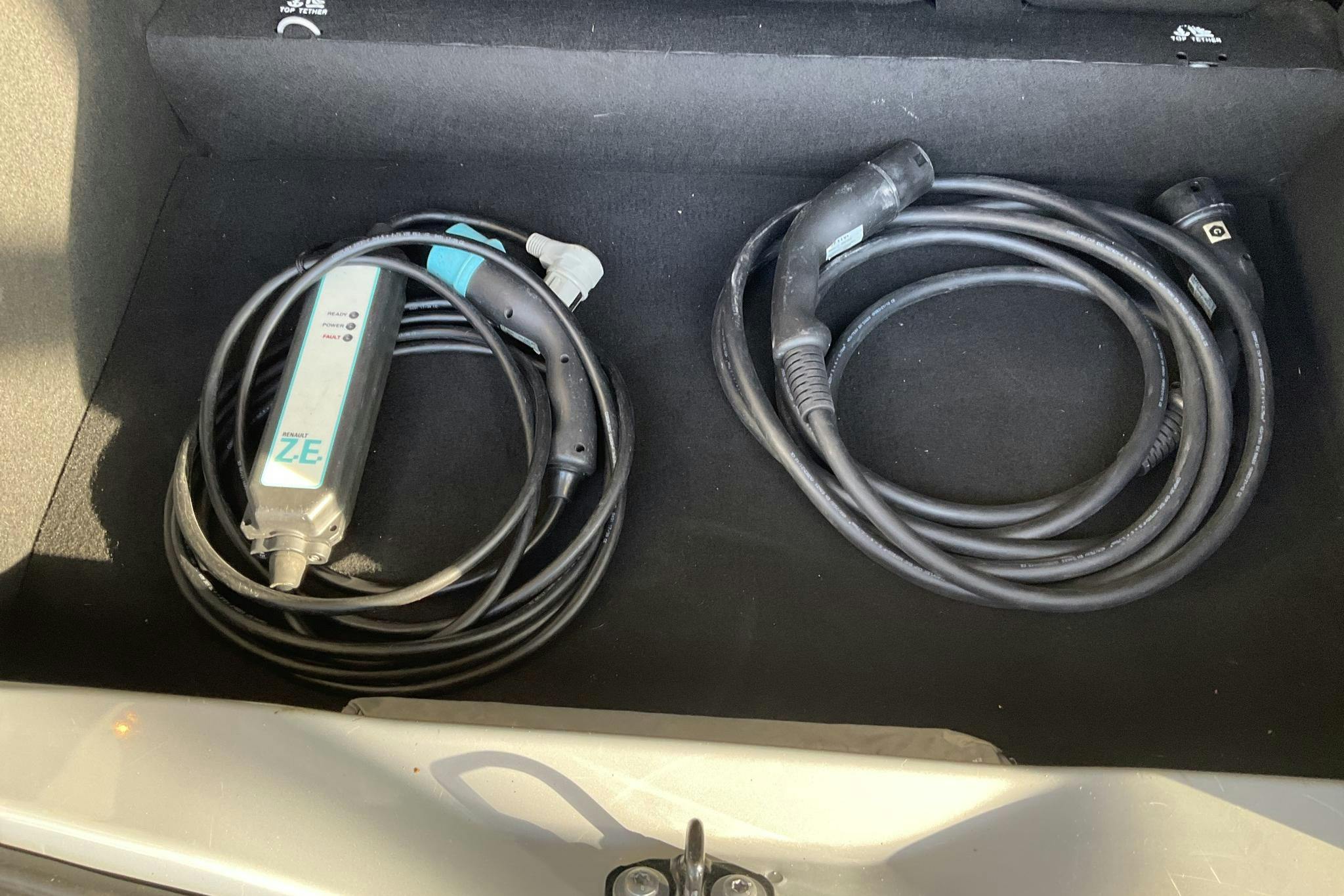 Renault Zoe 22 kWh (88hk) - 99 230 km - Automatic - gray - 2017