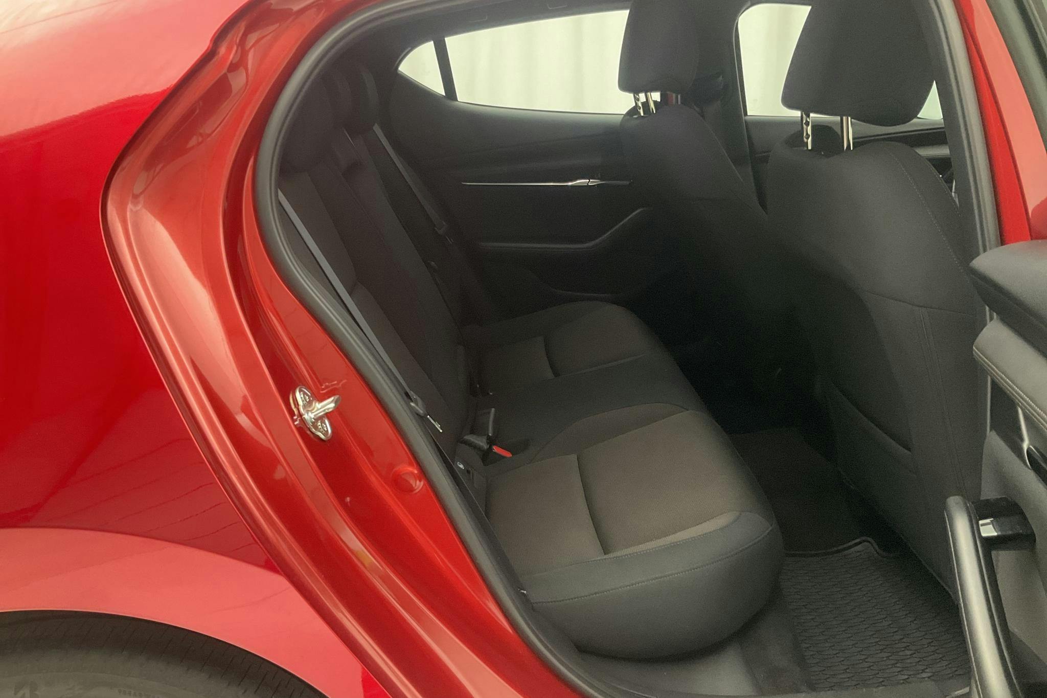 Mazda 3 2.0 5dr (122hk) - 56 180 km - Automatic - red - 2019
