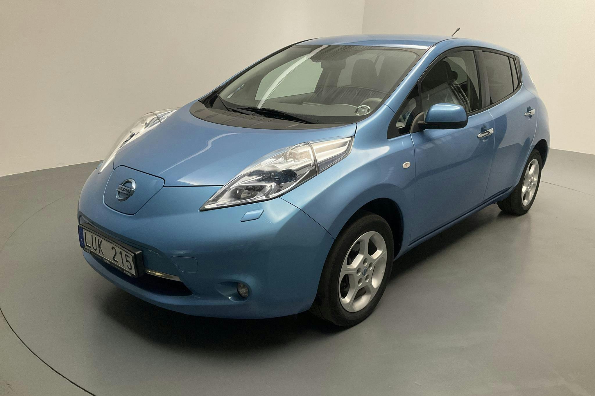 Nissan LEAF 24 KWH 5dr (109hk) - 8 541 mil - Automat - Light Blue - 2013