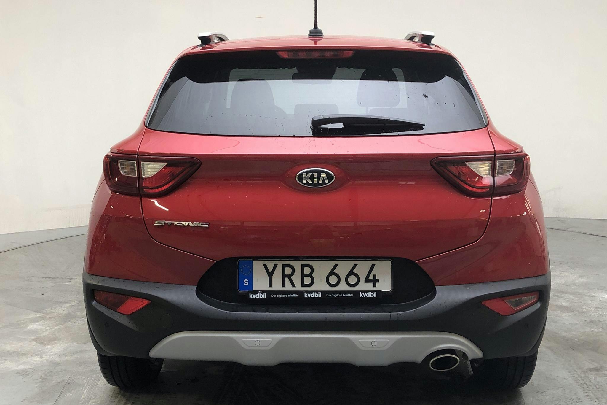 KIA Stonic 1.4 (100hk) - 8 484 mil - Manuell - röd - 2018