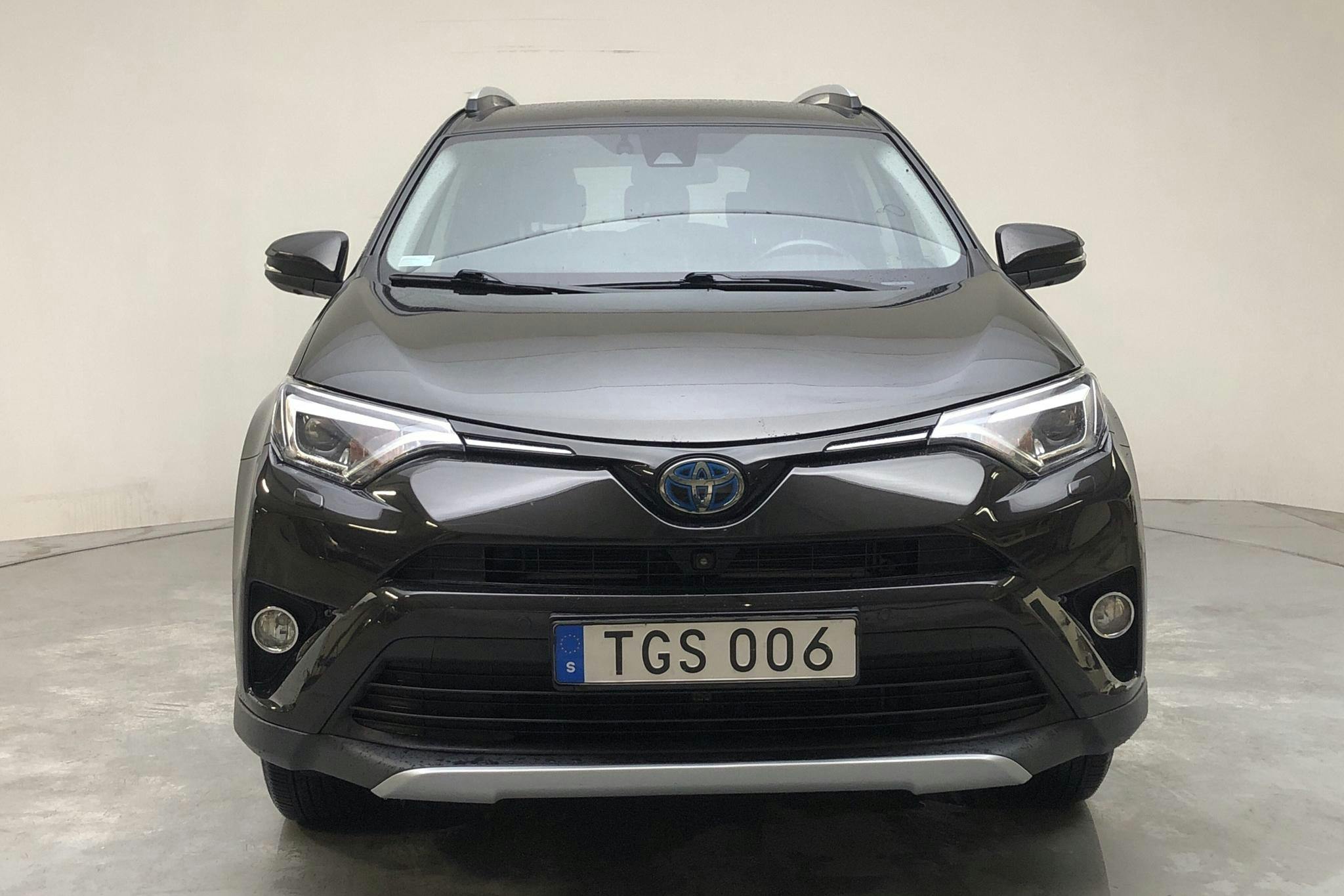 Toyota RAV4 2.5 HSD AWD (197hk) - 120 290 km - Automatic - Dark Brown - 2016