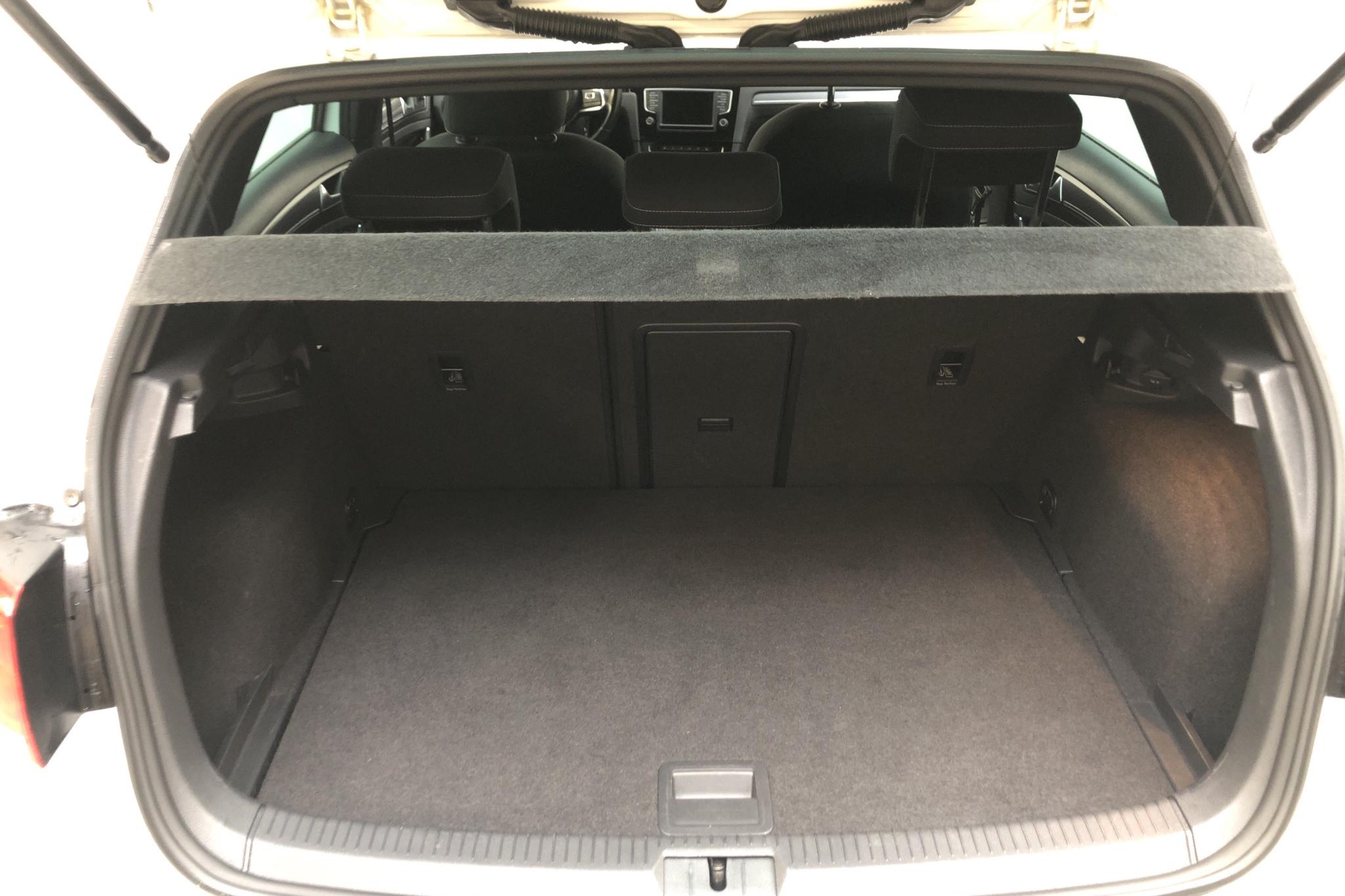VW Golf VII 1.4 TSI 5dr (150hk) - 8 191 mil - Automat - vit - 2017