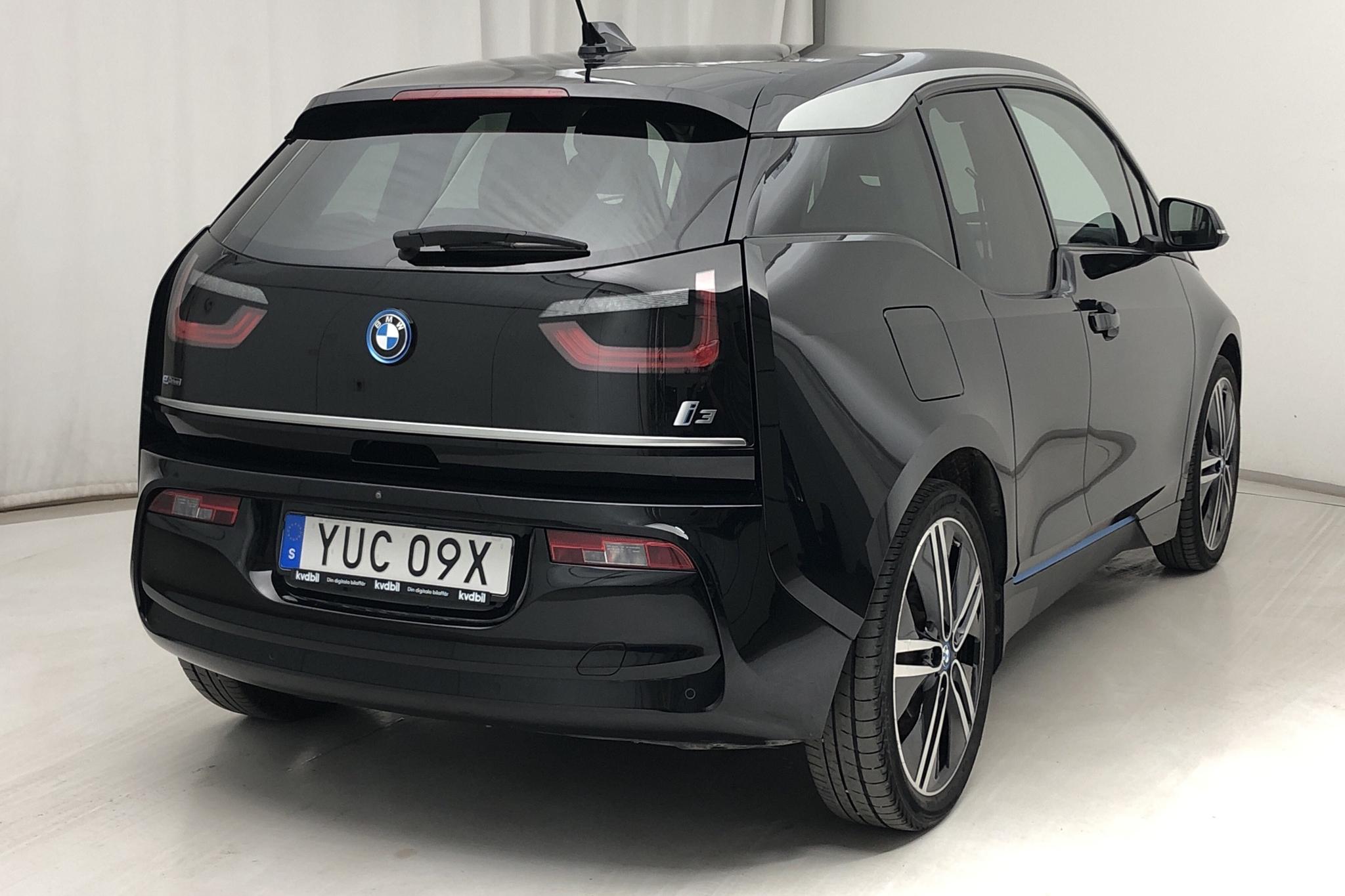 BMW i3 120Ah, I01 (170hk) - 6 892 mil - Automat - svart - 2019