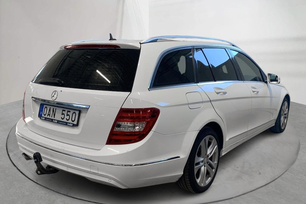 Mercedes C 220 CDI Kombi BlueEfficiency S204 (170hk) - 24 206 mil - Automat - vit - 2014