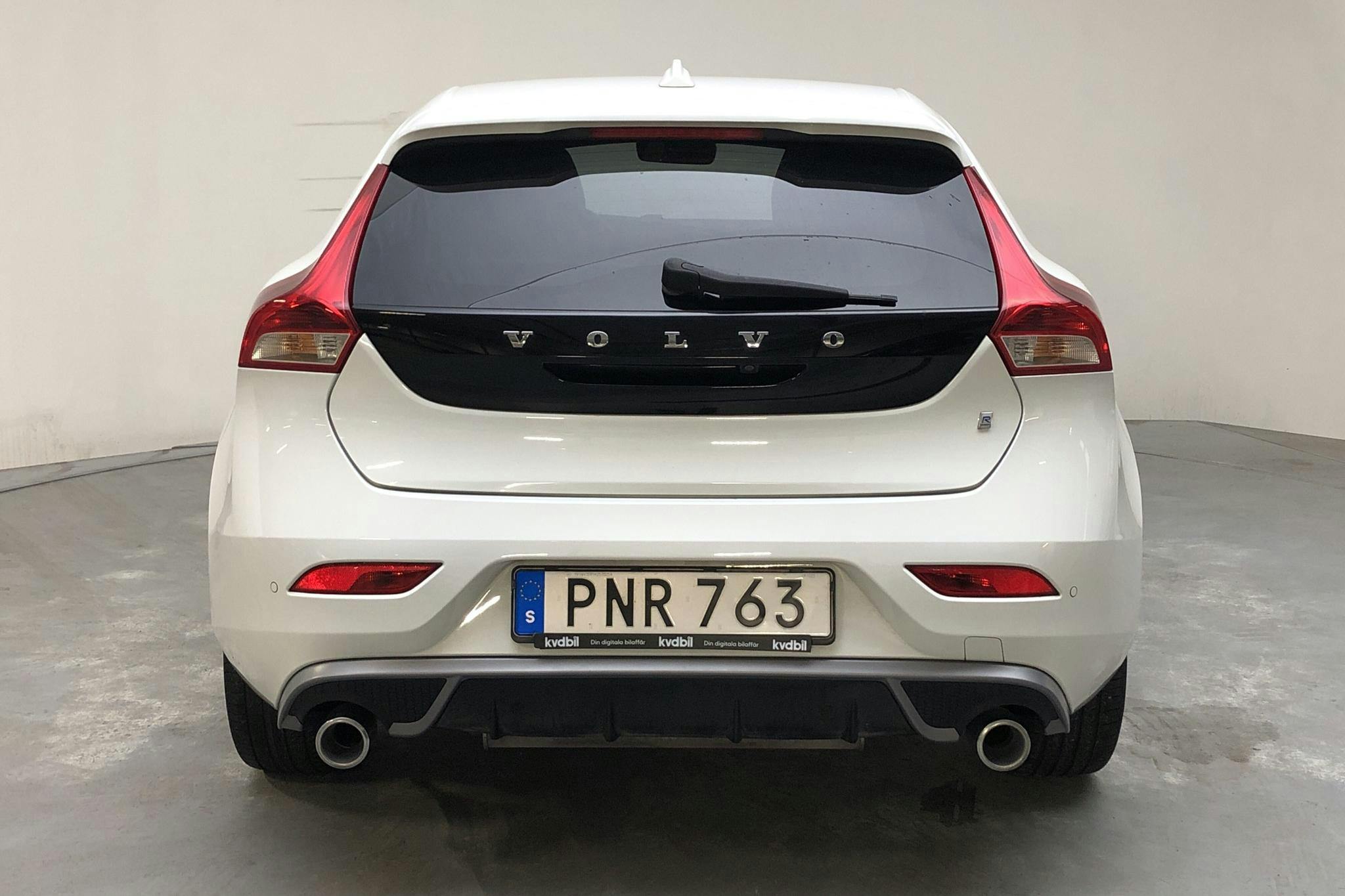 Volvo V40 T3 (152hk) - 9 638 mil - Manuell - vit - 2019