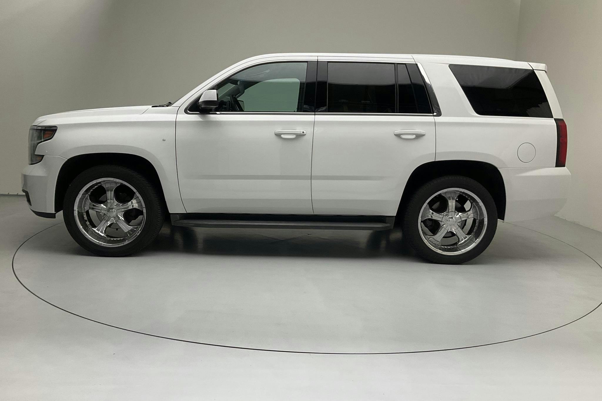 Chevrolet Tahoe 5.3 V8 (360hk) - 196 540 km - Automatic - white - 2016