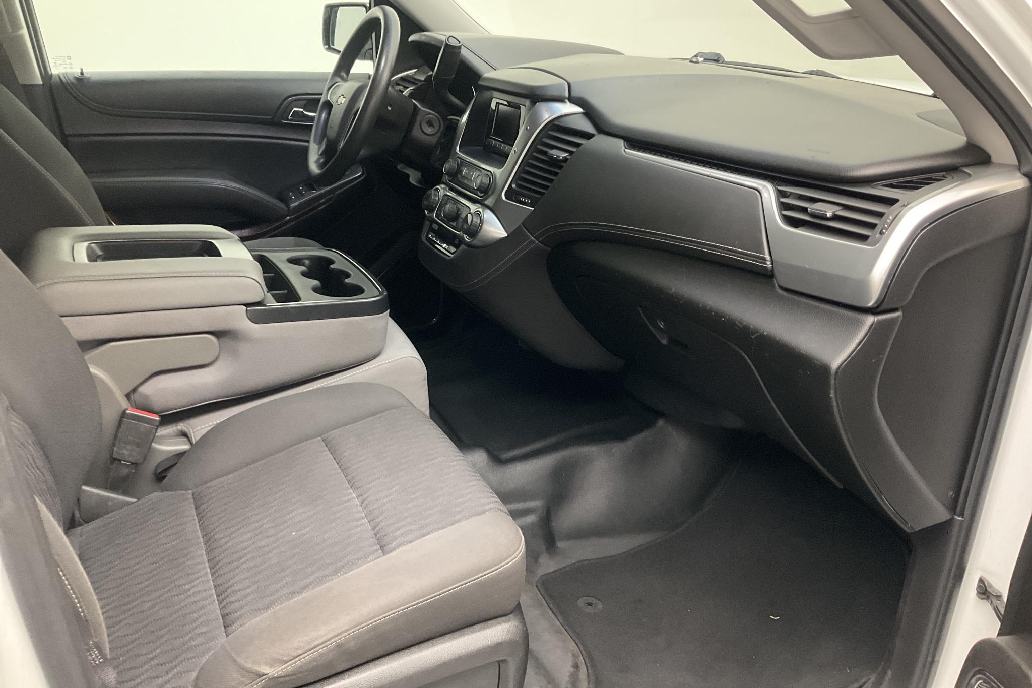 Chevrolet Tahoe 5.3 V8 (360hk) - 196 540 km - Automatic - white - 2016