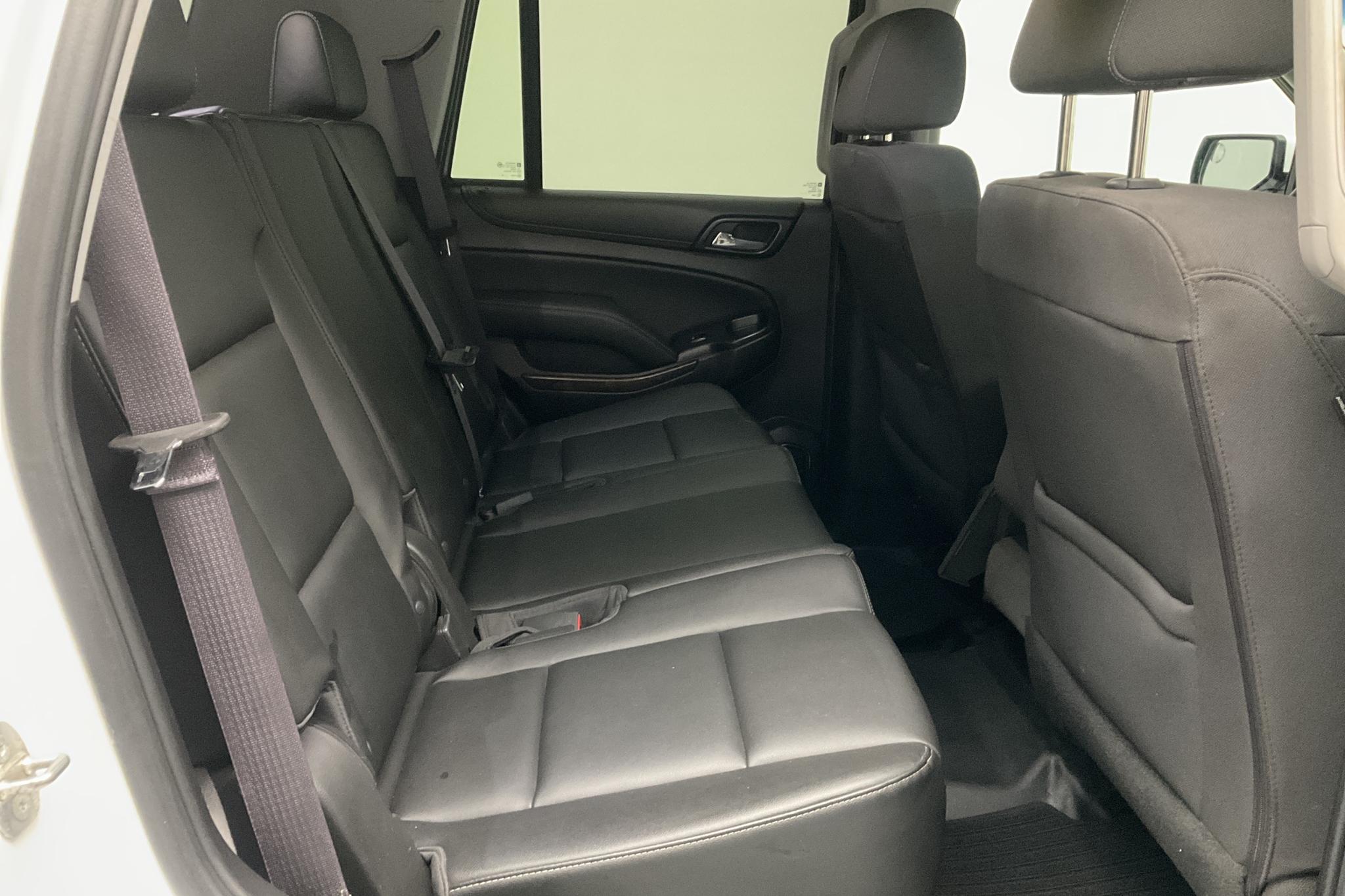 Chevrolet Tahoe 5.3 V8 (360hk) - 19 654 mil - Automat - vit - 2016