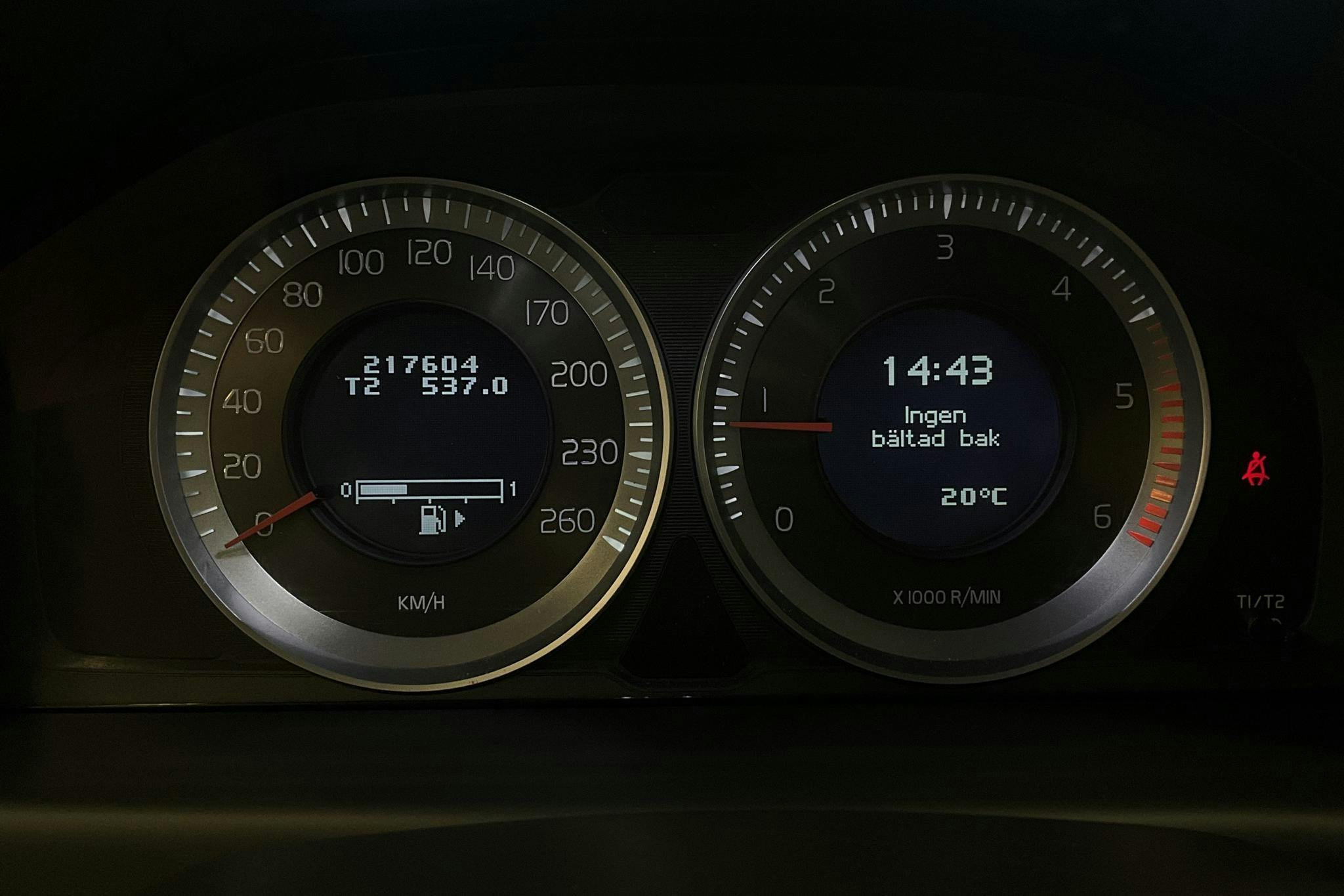 Volvo XC70 II D3 2WD (163hk) - 217 600 km - Manual - black - 2012