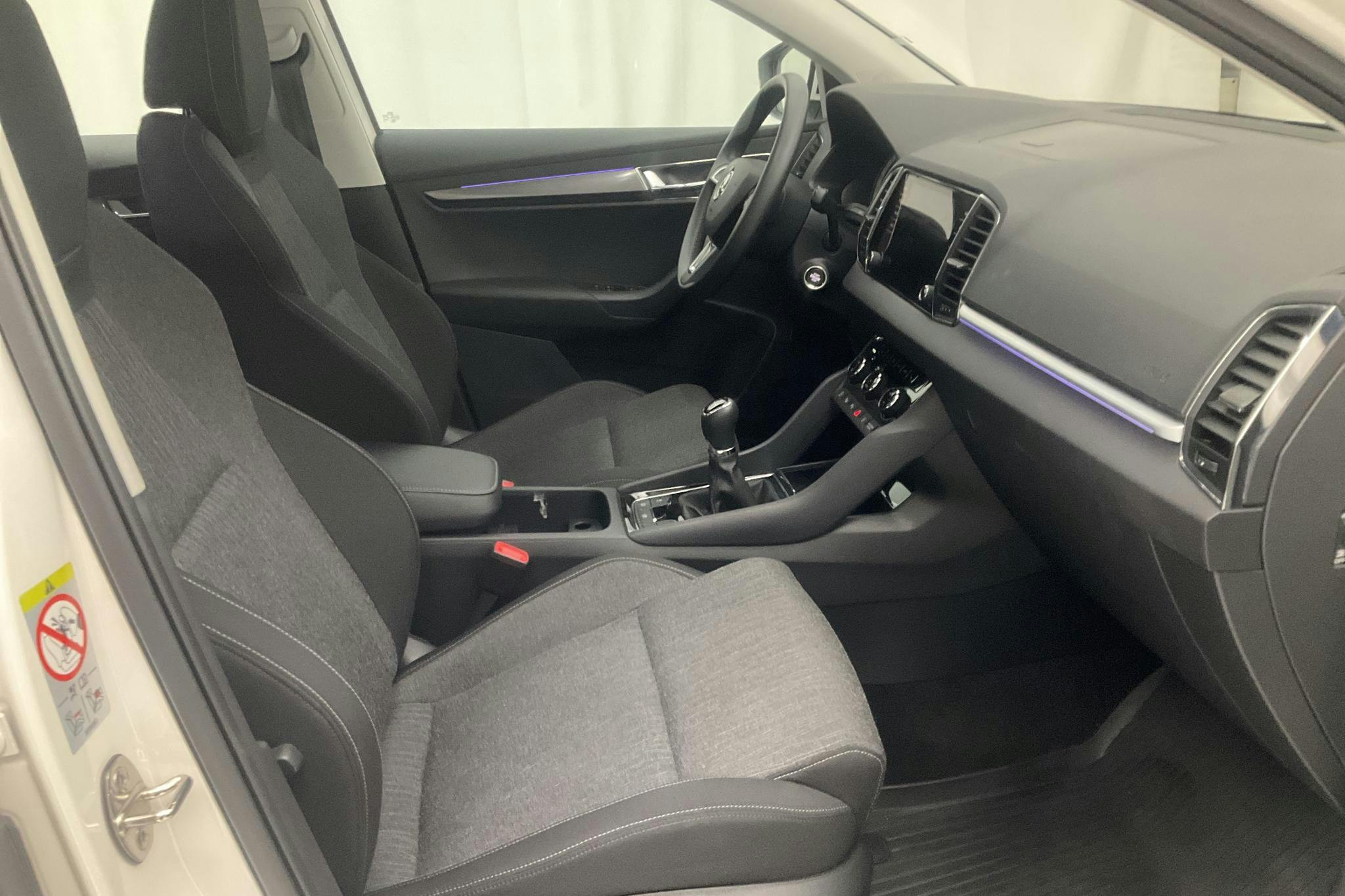 Skoda Karoq 1.6 TDI (115hk) - 3 317 mil - Manuell - vit - 2020