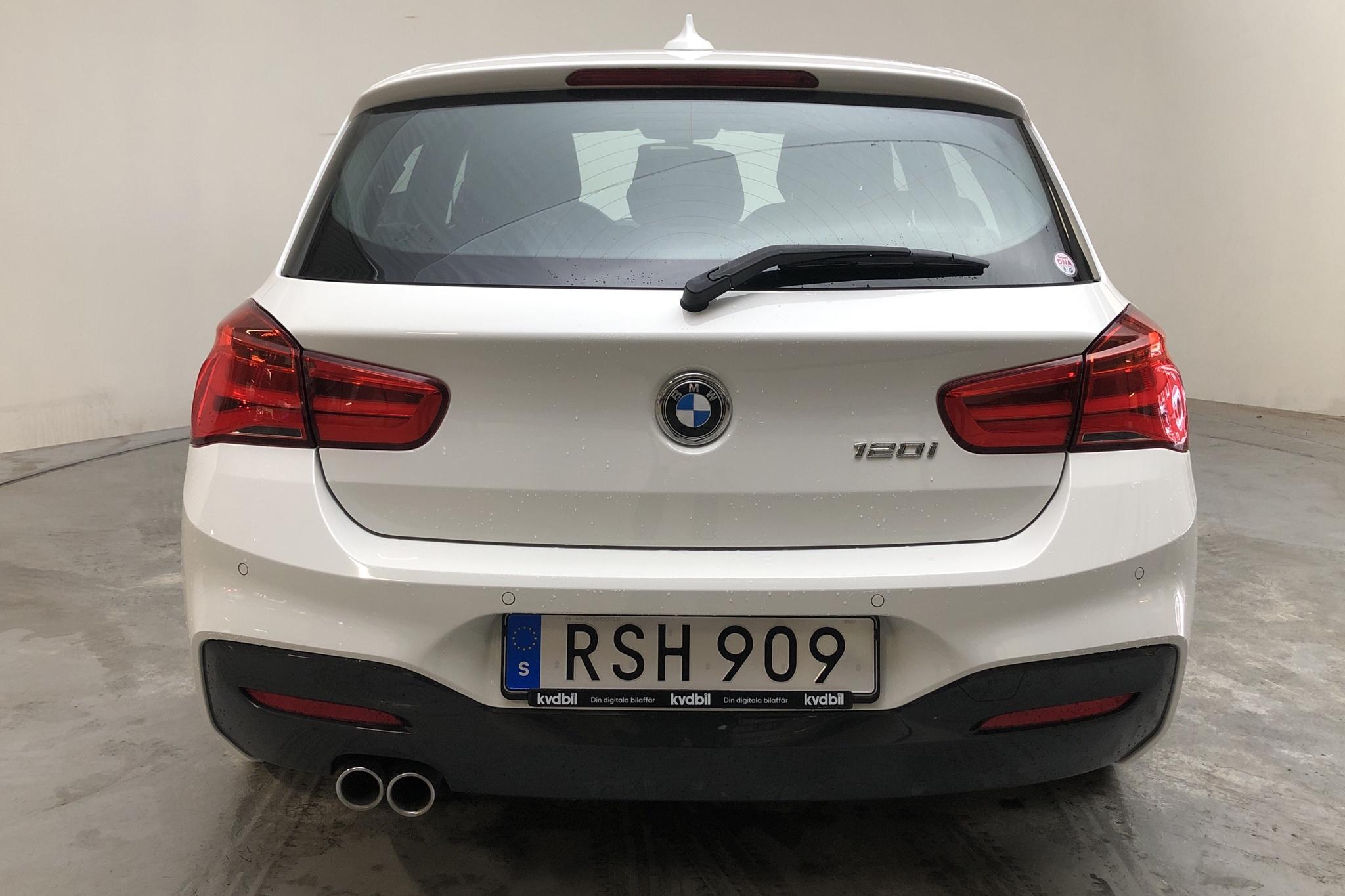 BMW 120i 5dr, F20 (184hk) - 52 530 km - Automatic - white - 2019