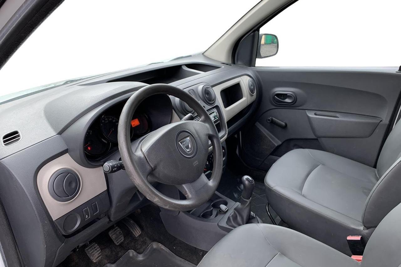 Dacia Dokker Van 1.6 MPI (82hk) - 11 392 mil - Manuell - vit - 2015