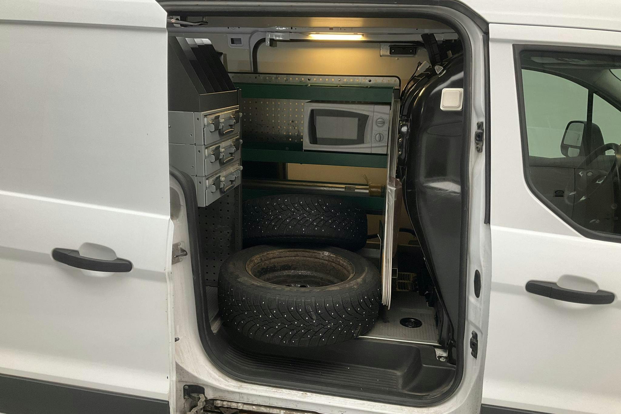 Ford Transit Connect 1.6 TDCi (95hk) - 23 607 mil - Manuell - vit - 2015