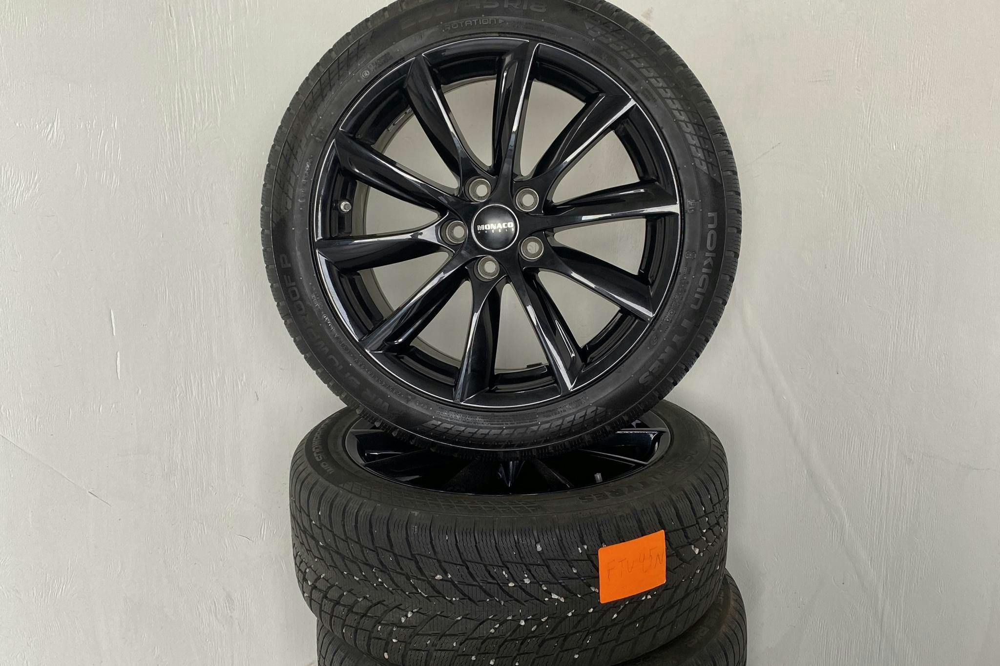 Tesla Model 3 Long Range Dual Motor AWD - 7 348 mil - Automat - svart - 2019