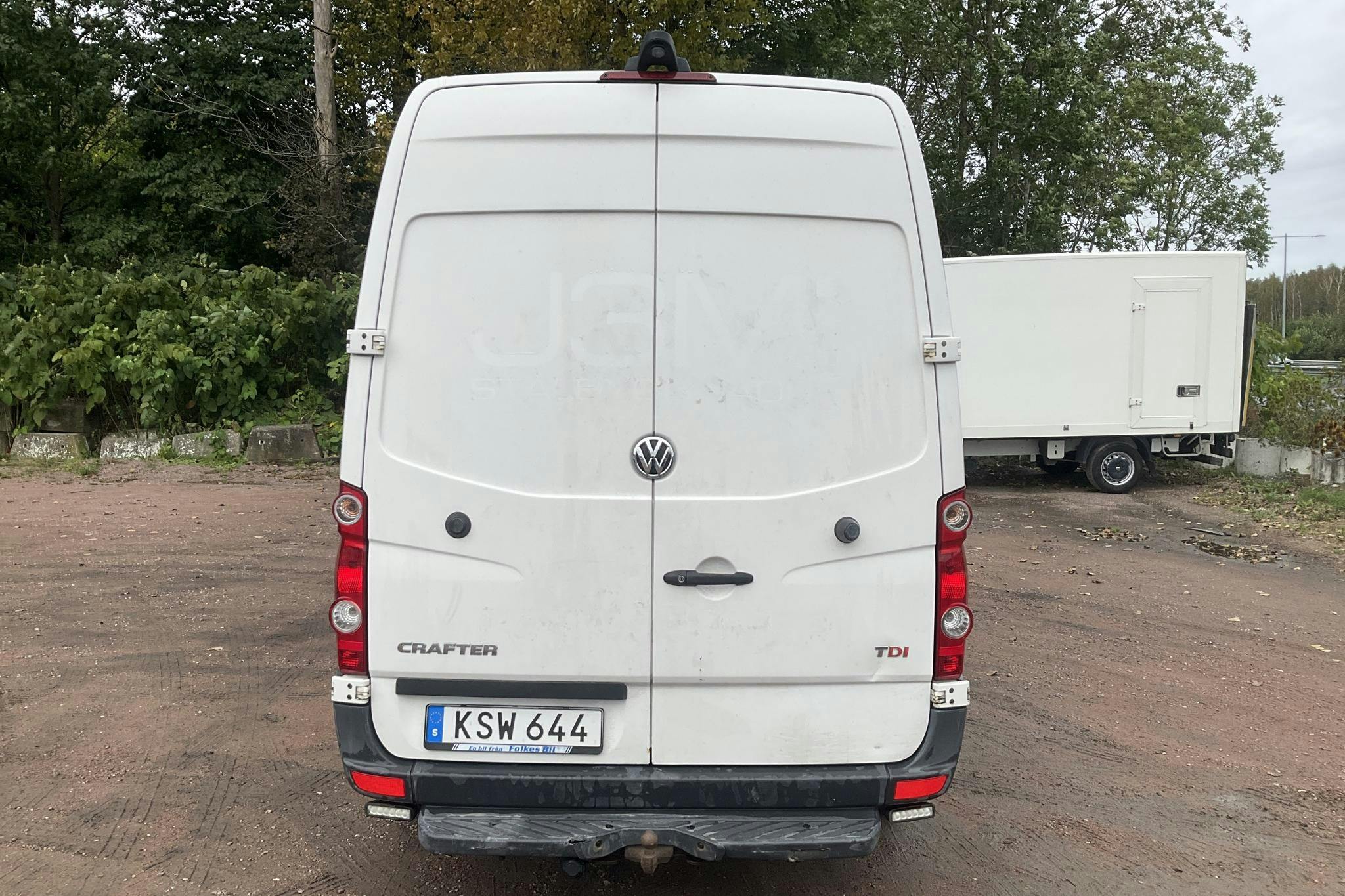 VW Crafter 35 2.0 TDI Skåp (163hk) - 227 000 km - Manual - white - 2015