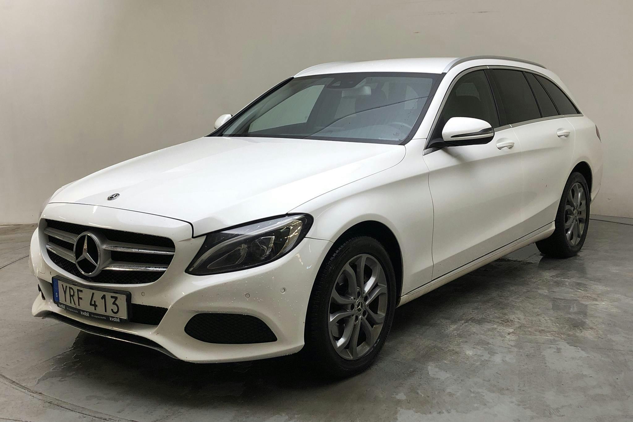 Mercedes C 220 d 4MATIC Kombi S205 (170hk) - 17 099 mil - Automat - vit - 2018