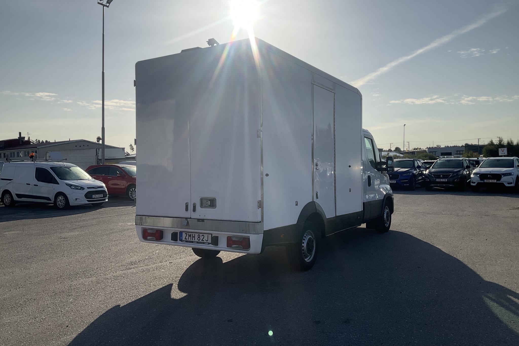 Iveco Daily 35 2.3 (136hk) - 43 290 km - Automatic - white - 2021
