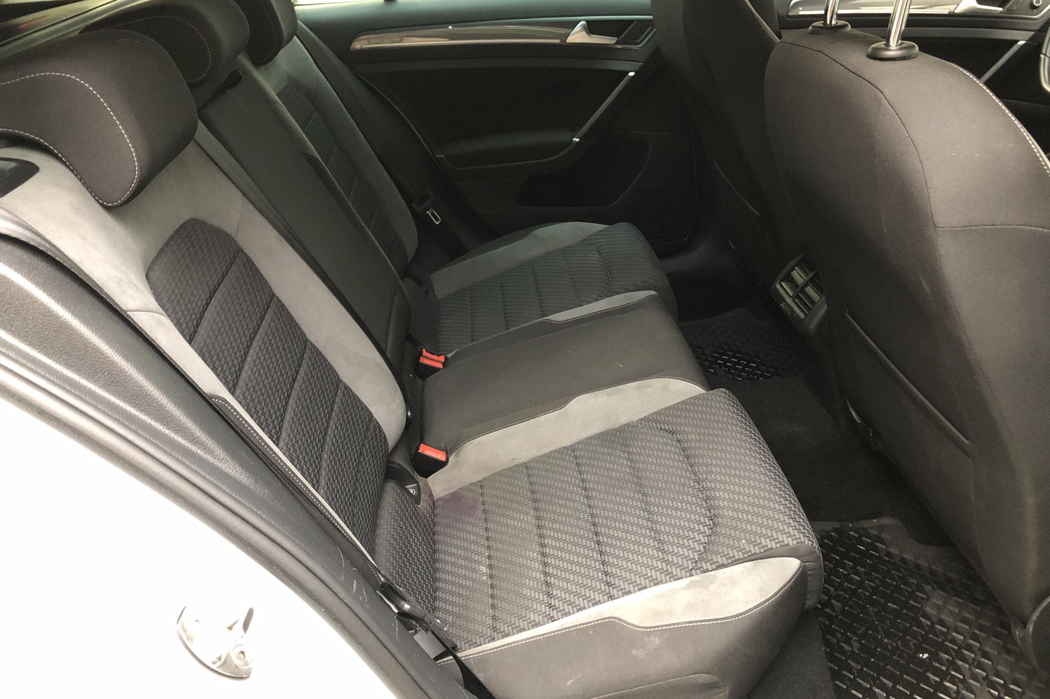VW Golf VII 1.5 TSI Sportscombi (150hk) - 10 206 mil - Automat - vit - 2019