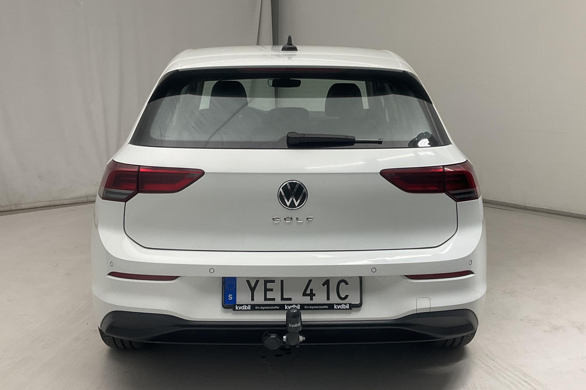 VW Golf VIII 1.5 TSI 5dr (150hk) - 4 577 mil - Manuell - vit - 2021