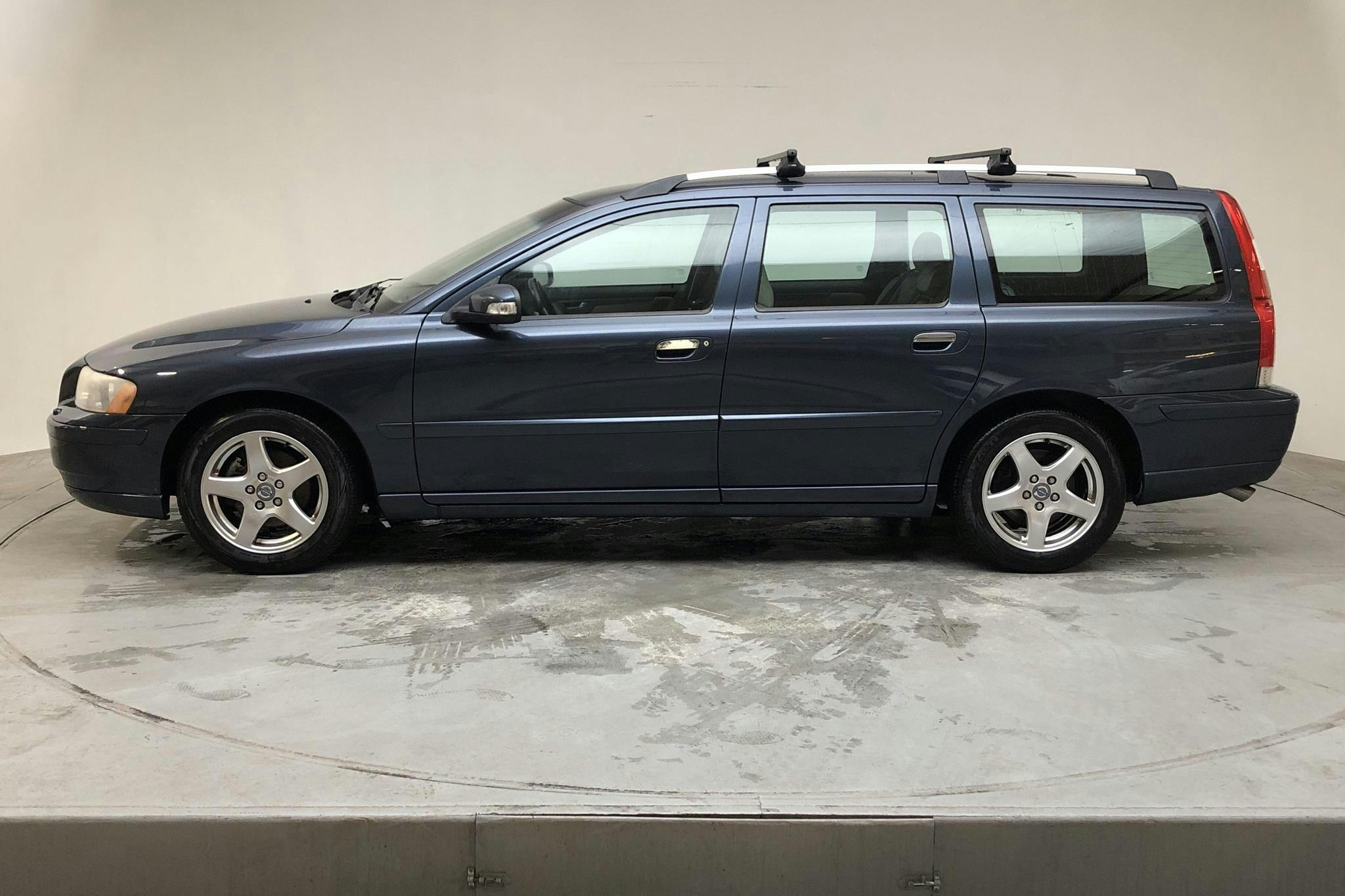 Volvo V70 2.4 (170hk) - 23 989 mil - Manuell - blå - 2007