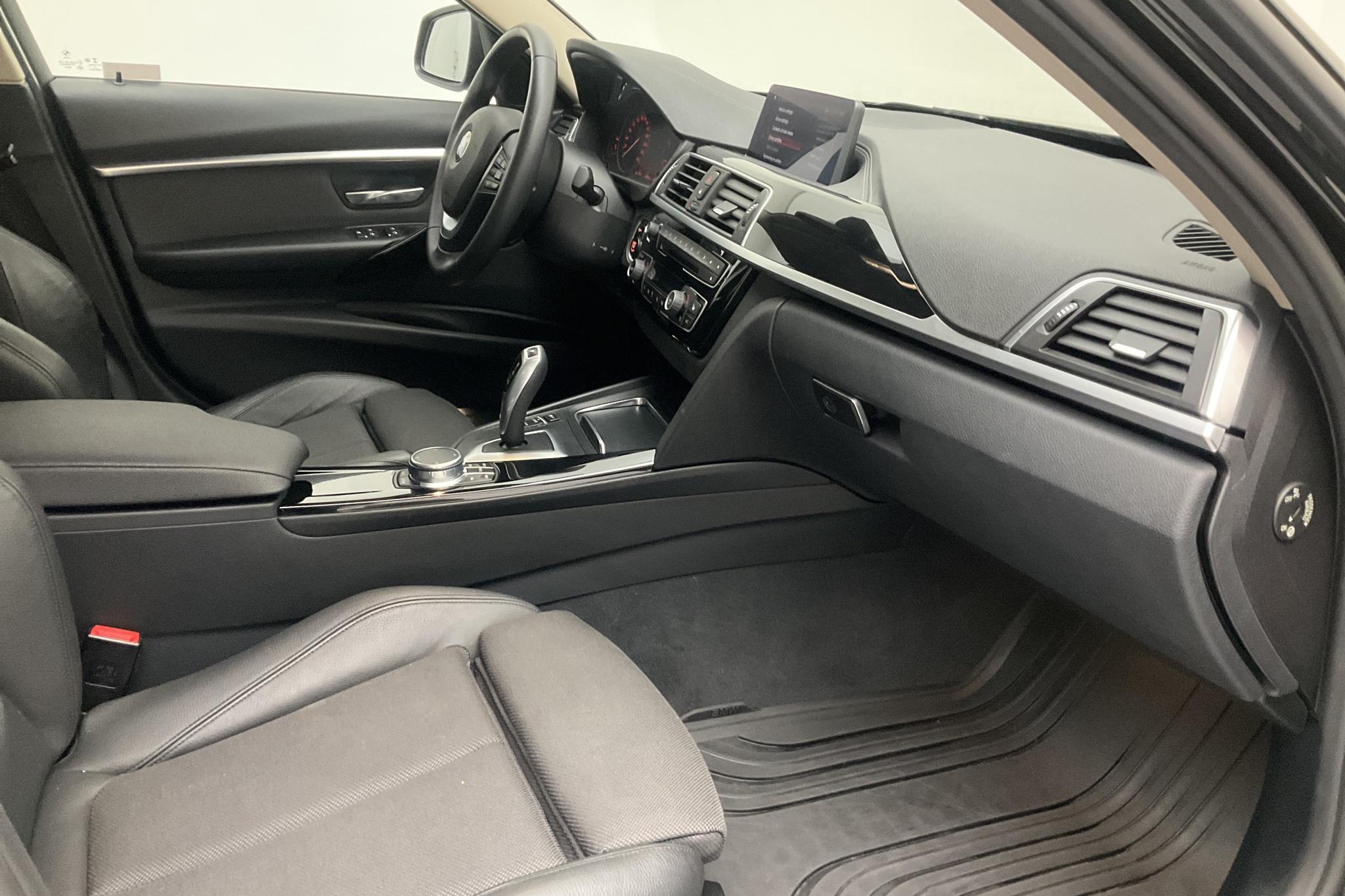 BMW 320d xDrive Sedan, F30 (190hk) - 7 434 mil - Automat - svart - 2018