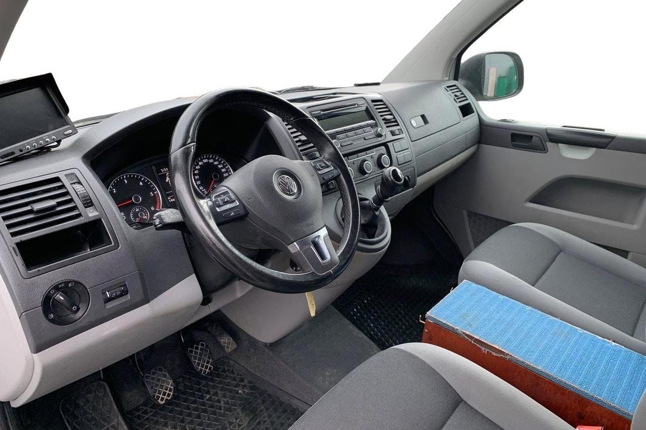VW Transporter T5 2.0 TDI 4MOTION (140hk) - 14 444 mil - Manuell - vit - 2015