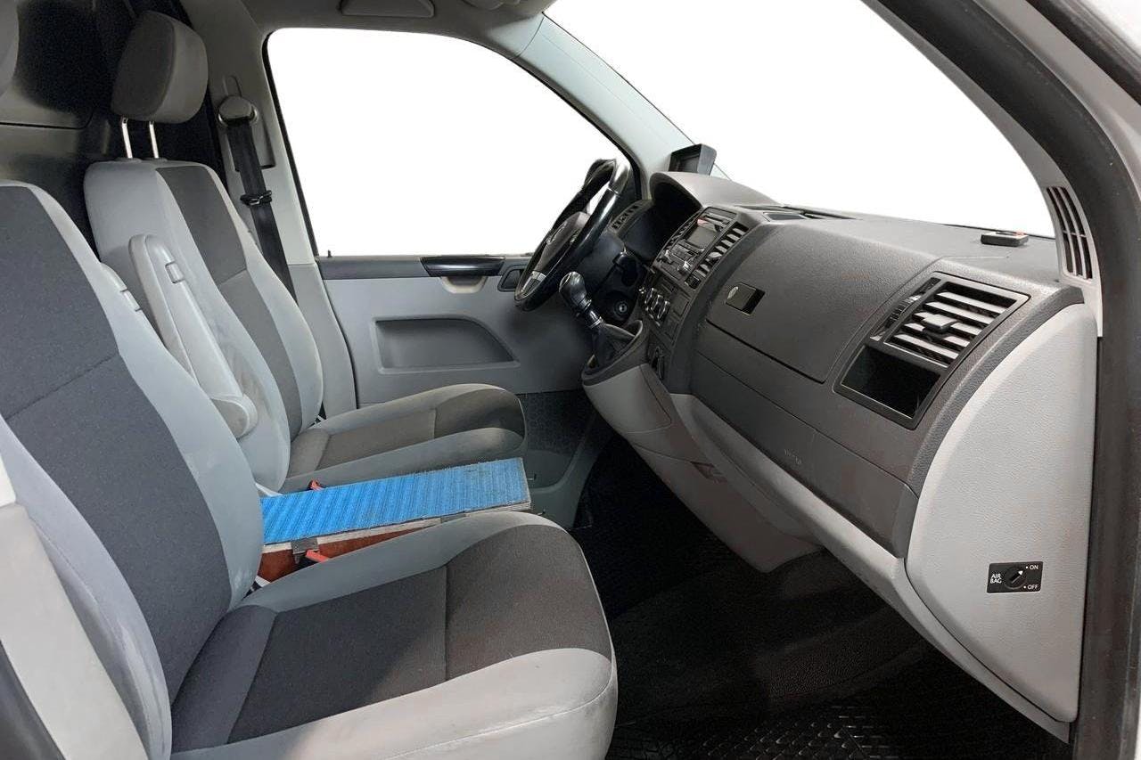 VW Transporter T5 2.0 TDI 4MOTION (140hk) - 14 444 mil - Manuell - vit - 2015