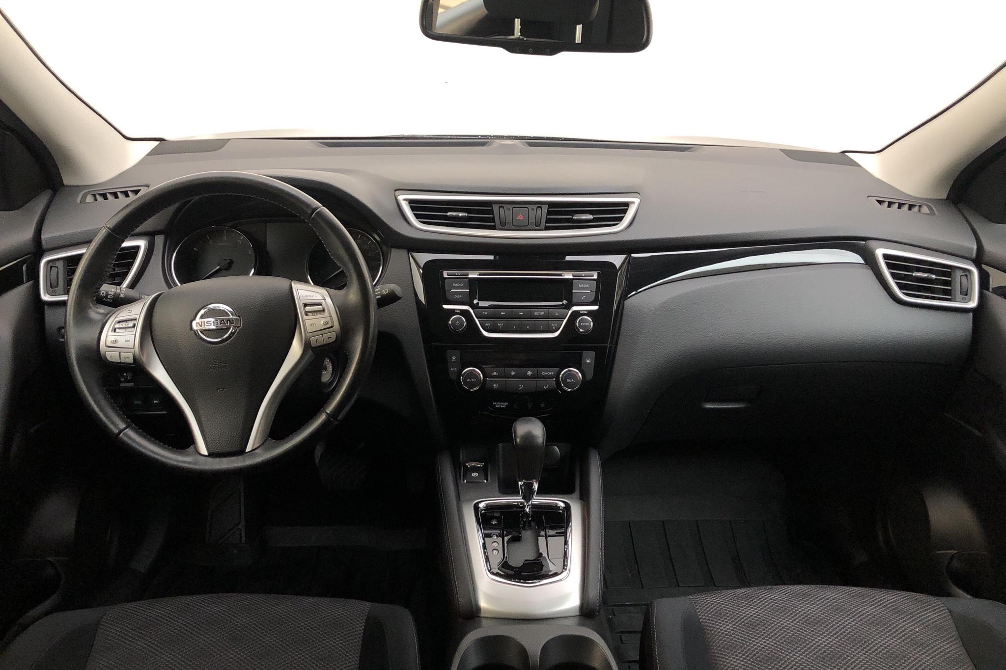 Nissan Qashqai 1.2 (115hk) - 2 804 mil - Automat - grå - 2015