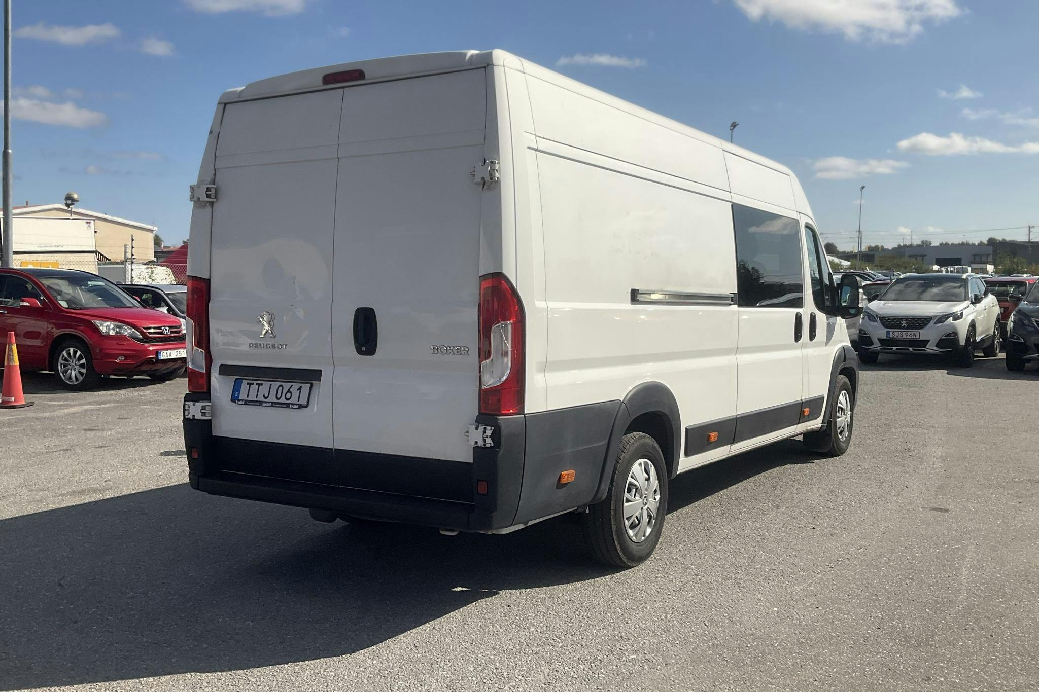 Peugeot Boxer 335 2.0 BlueHDi (163hk) - 47 160 km - Manual - white - 2019