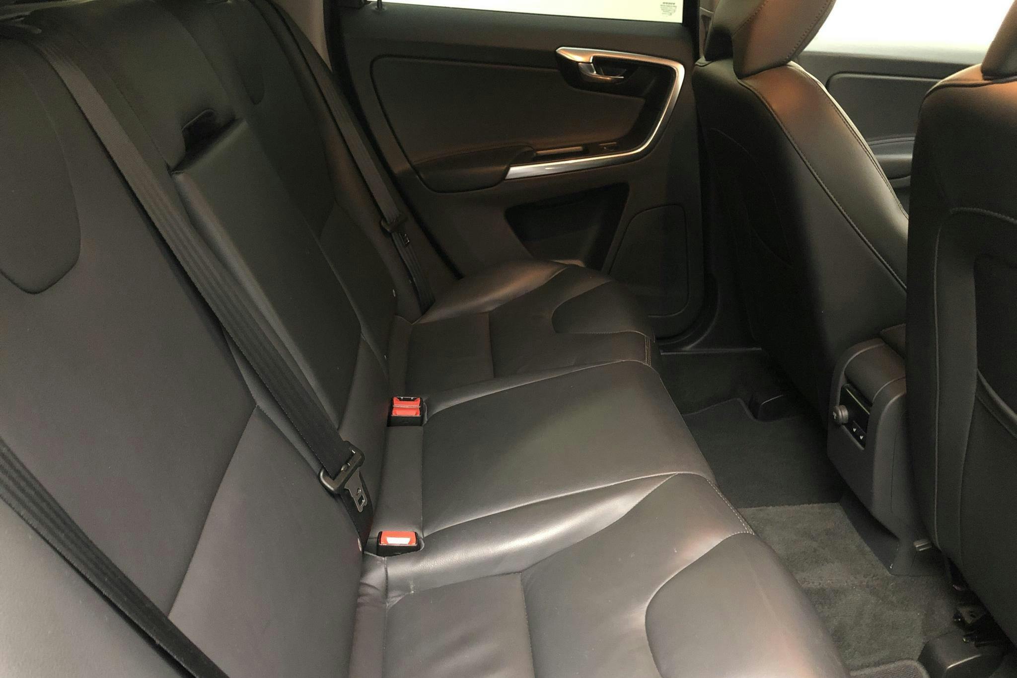 Volvo XC60 D4 AWD (190hk) - 151 470 km - Automatic - Dark Blue - 2017