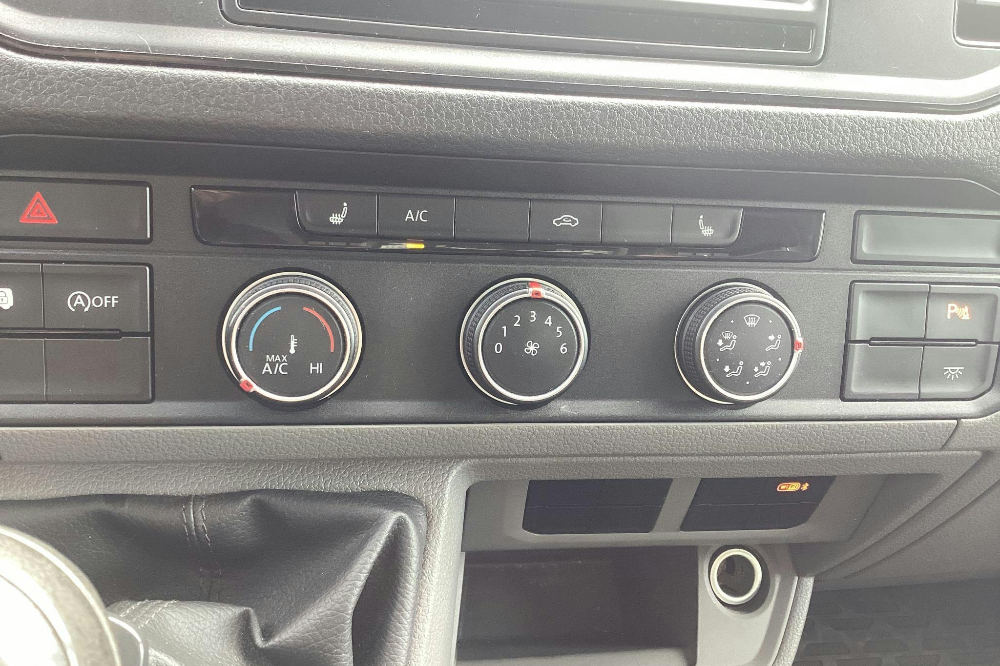VW Crafter 35 2.0 TDI Skåp (177hk) - 15 703 mil - Manuell - silver - 2018