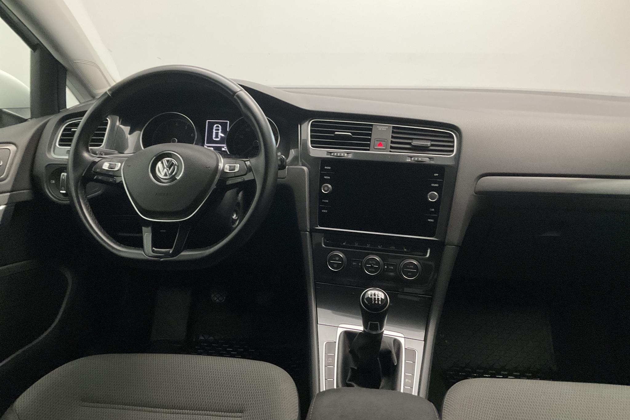 VW Golf VII 1.4 TSI Multifuel 5dr (125hk) - 15 171 mil - Manuell - vit - 2018