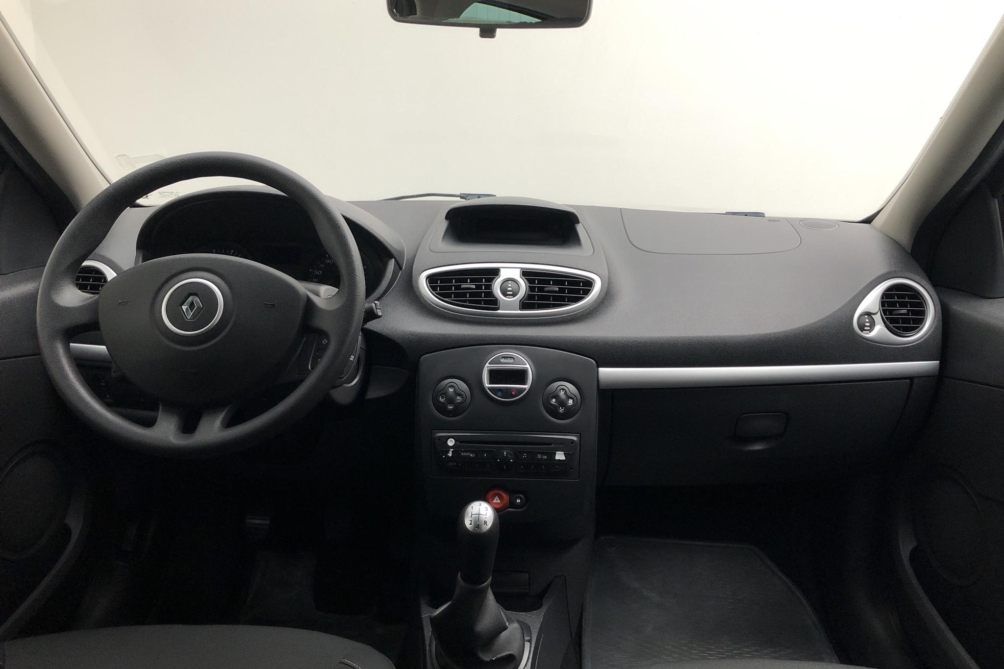 Renault Clio 1.5 DCi Initiale (59 Reg) - Sold - Ymark Vehicle Services