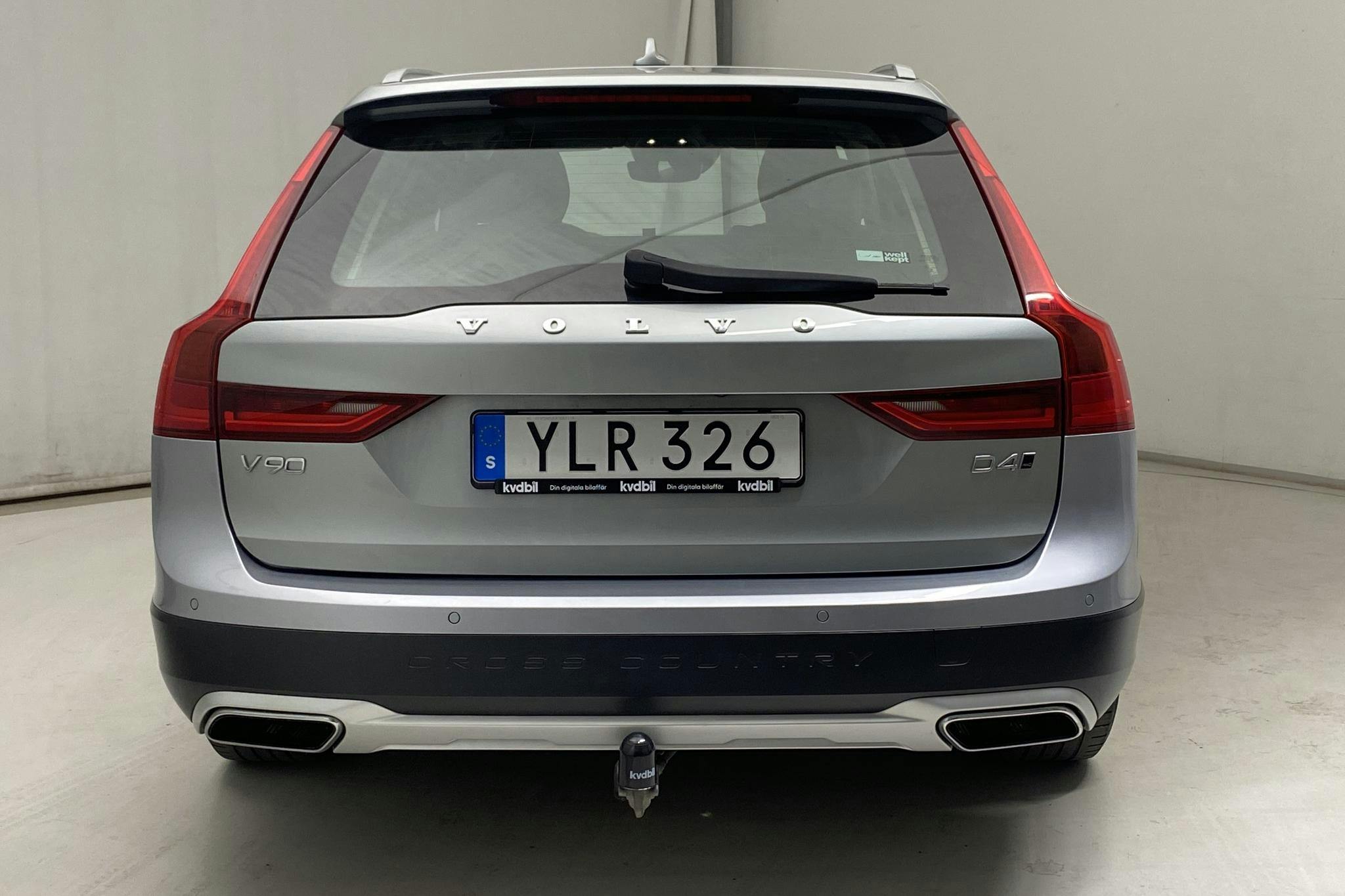 Volvo V90 D4 Cross Country AWD (190hk) - 5 133 mil - Automat - silver - 2019
