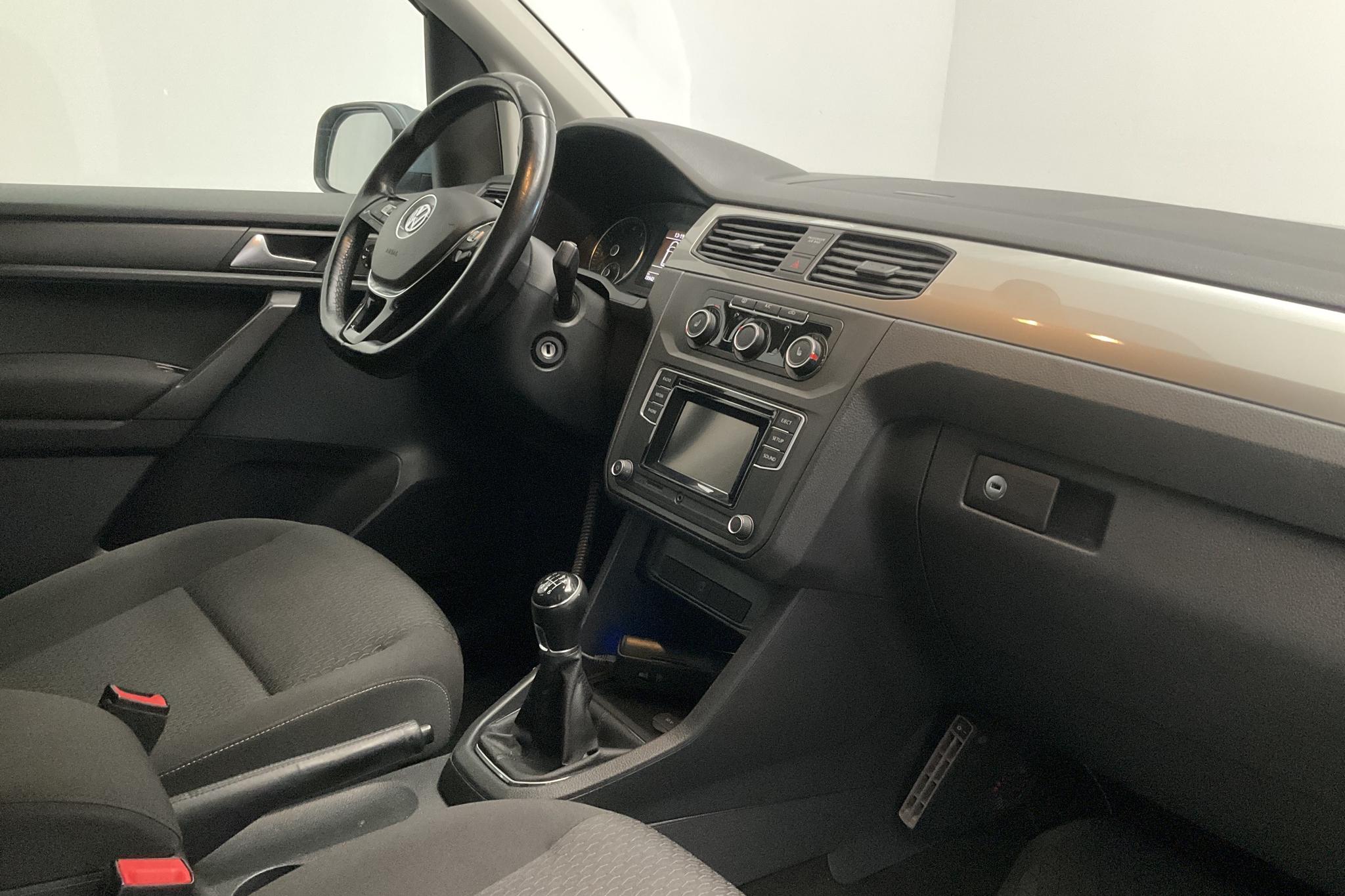 VW Caddy Maxi Life 1.4 TGI (110hk) - 7 894 mil - Manuell - vit - 2016